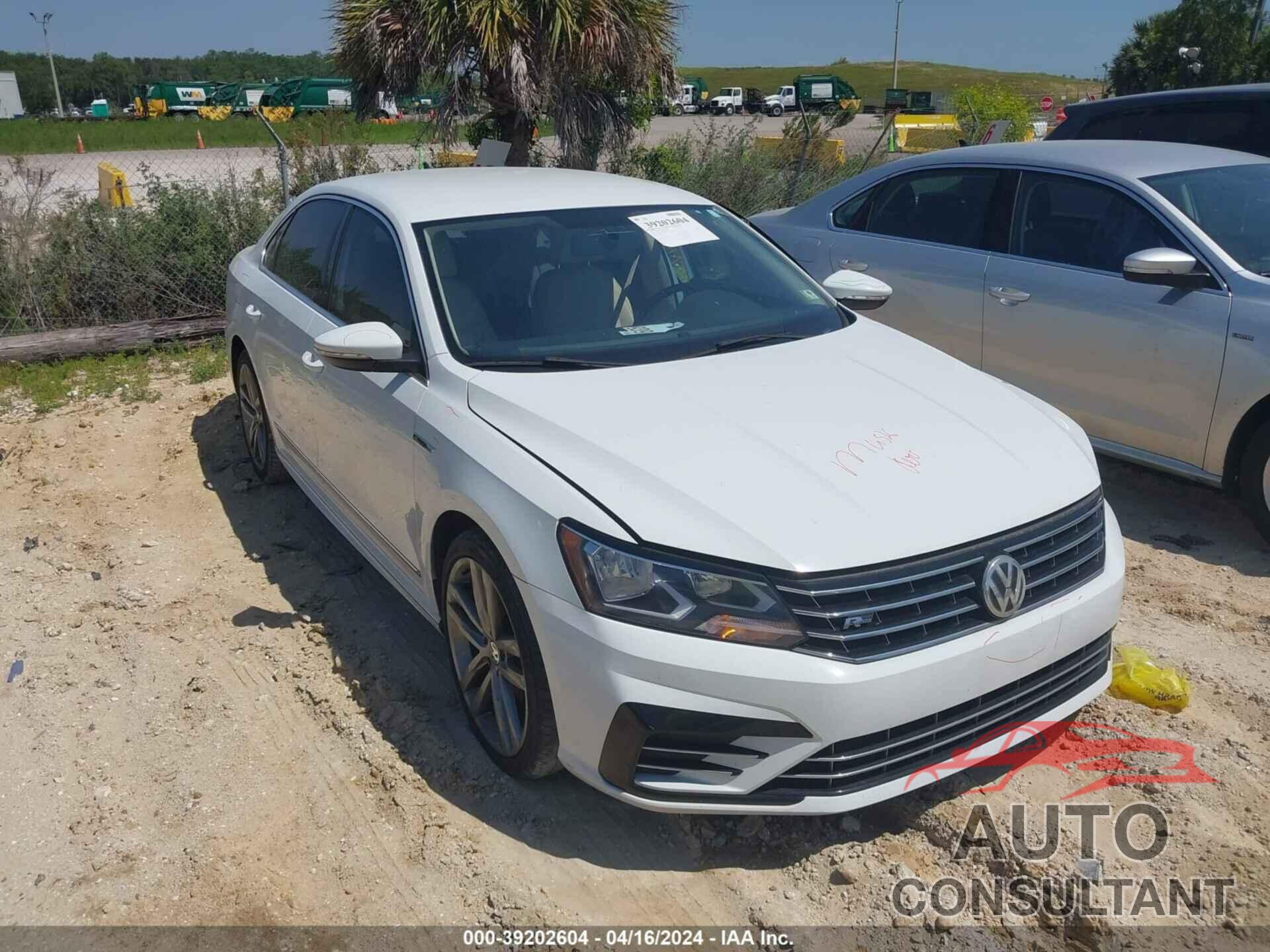 VOLKSWAGEN PASSAT 2017 - 1VWDT7A31HC035762