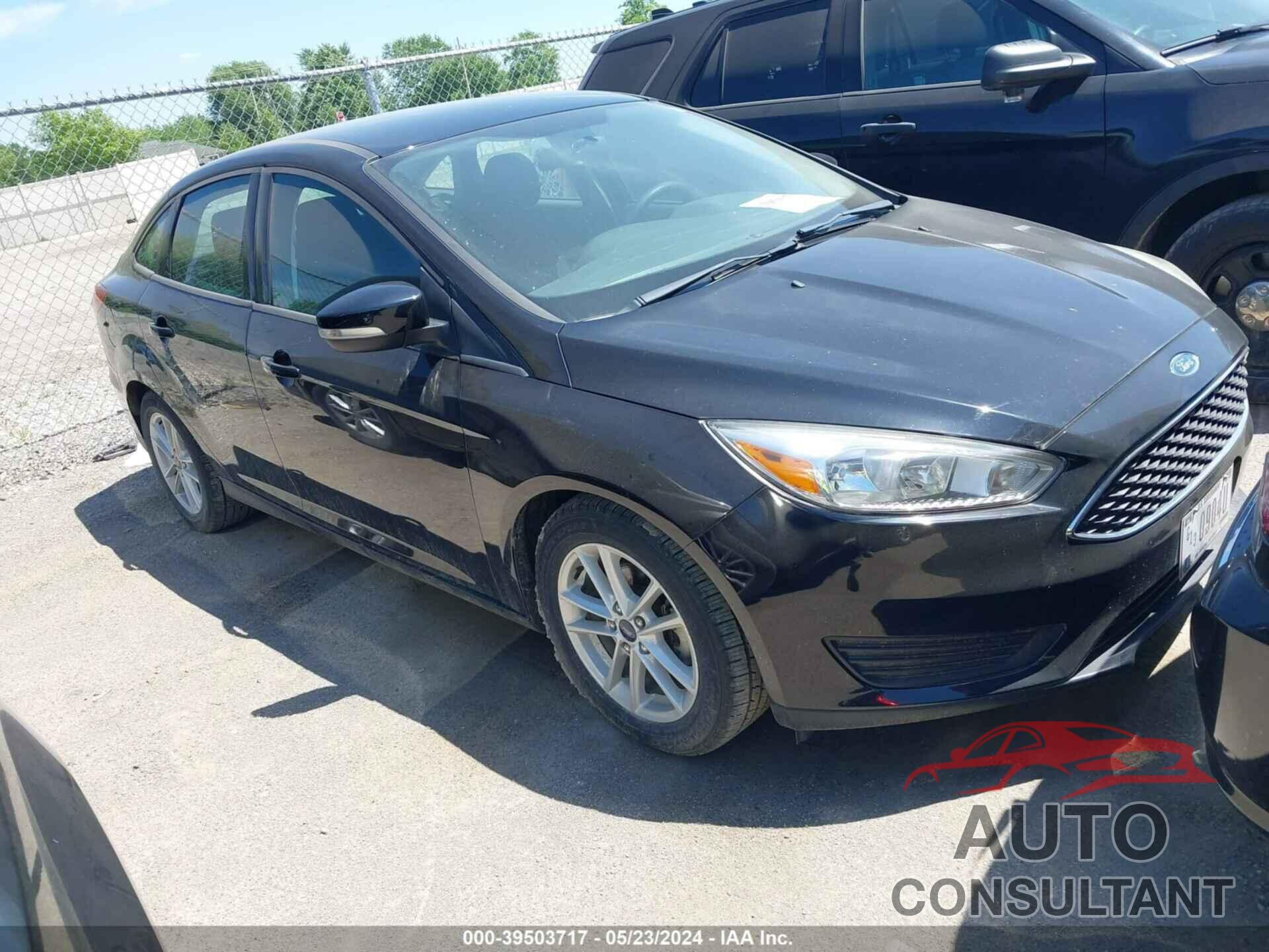 FORD FOCUS 2017 - 1FADP3F28HL325812