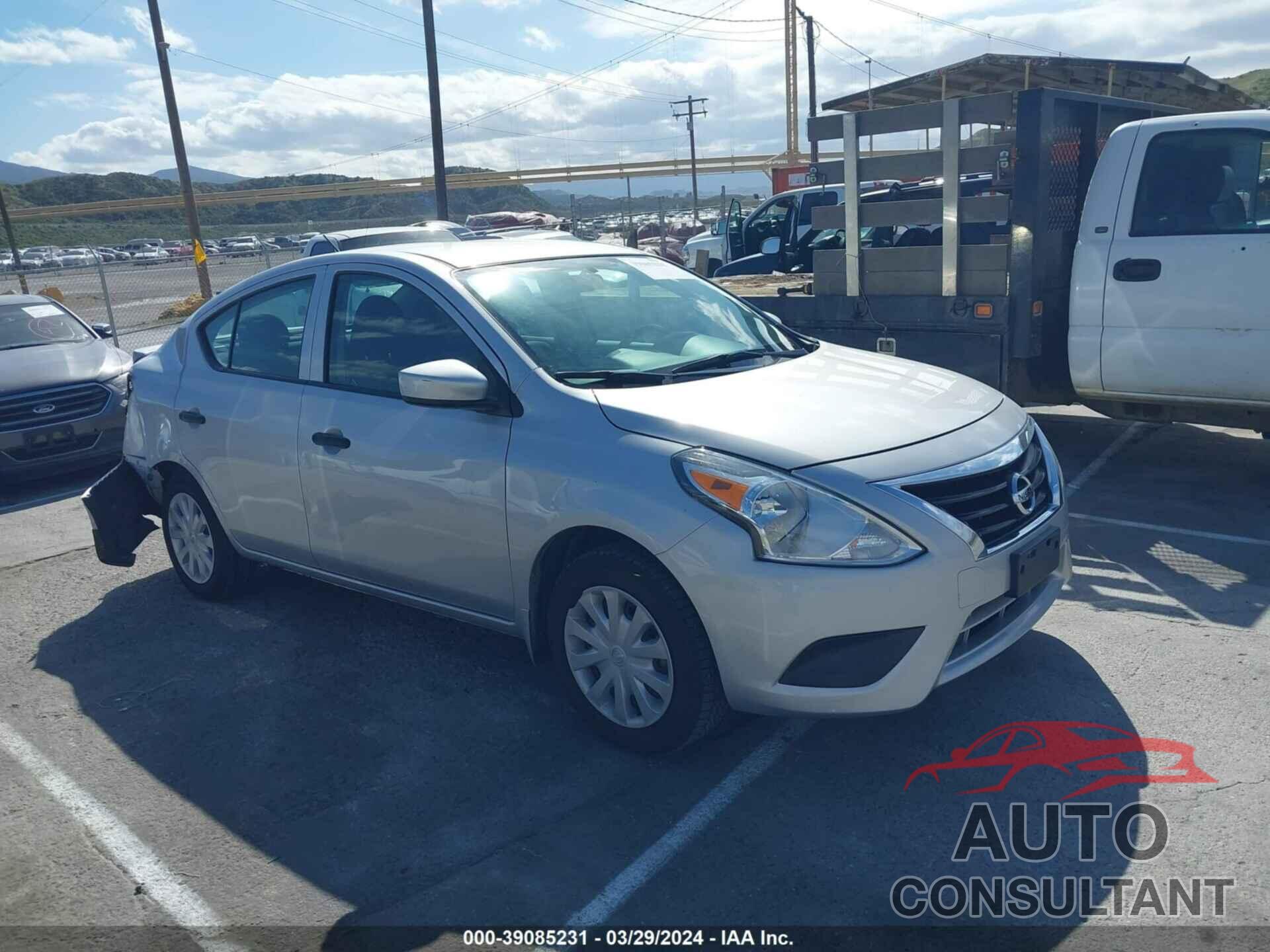 NISSAN VERSA 2019 - 3N1CN7AP0KL819764