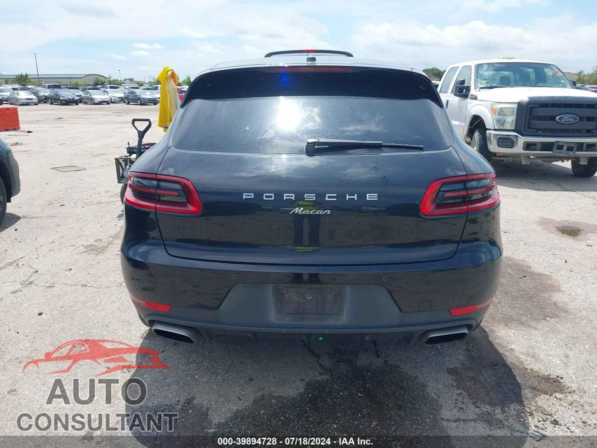 PORSCHE MACAN 2017 - WP1AA2A50HLB81391