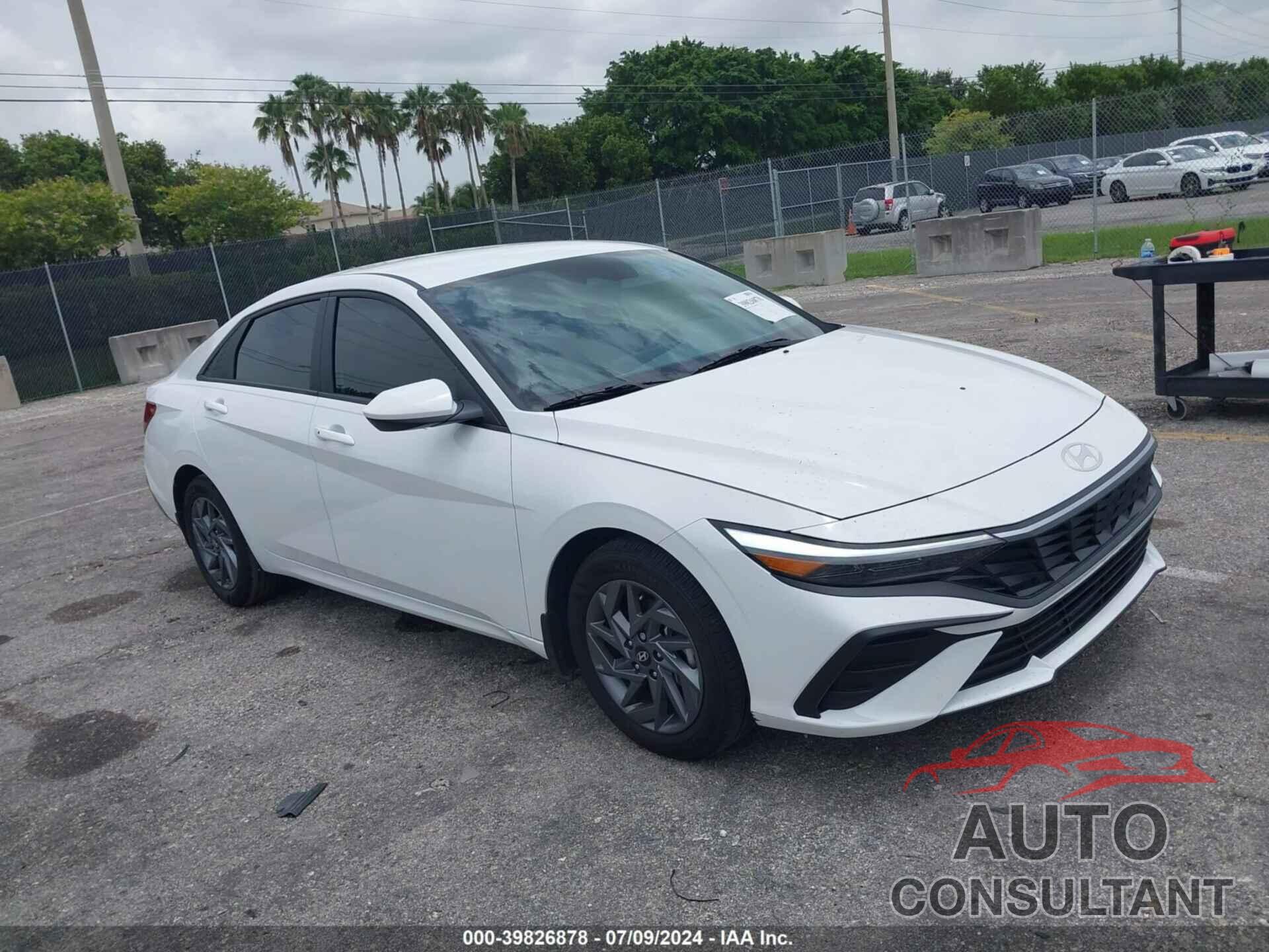 HYUNDAI ELANTRA 2024 - KMHLM4DG9RU699419
