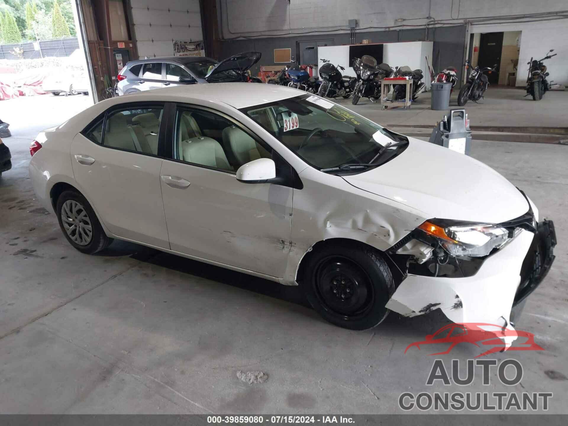 TOYOTA COROLLA 2018 - 2T1BURHEXJC044113