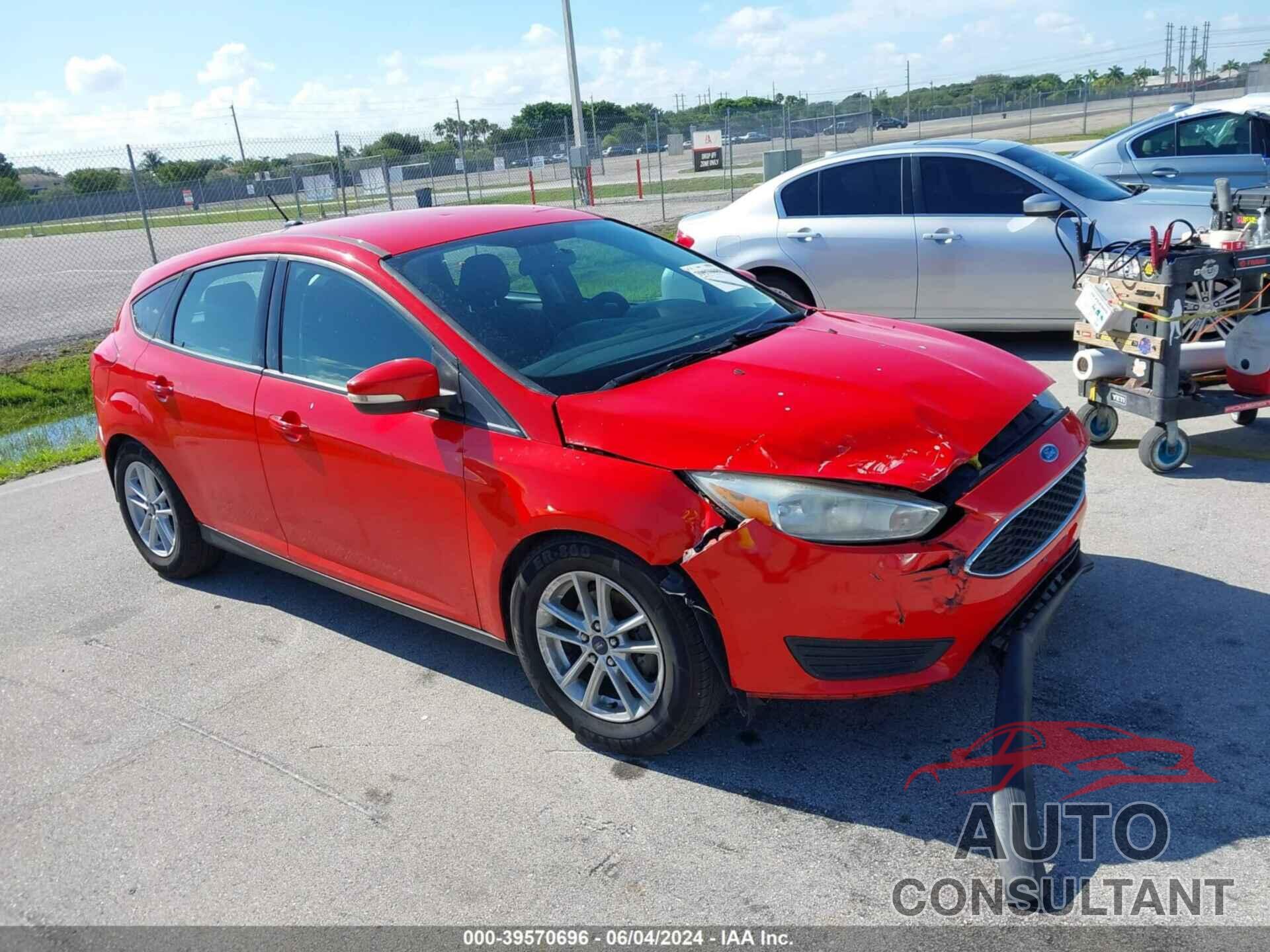 FORD FOCUS 2016 - 1FADP3K2XGL266038