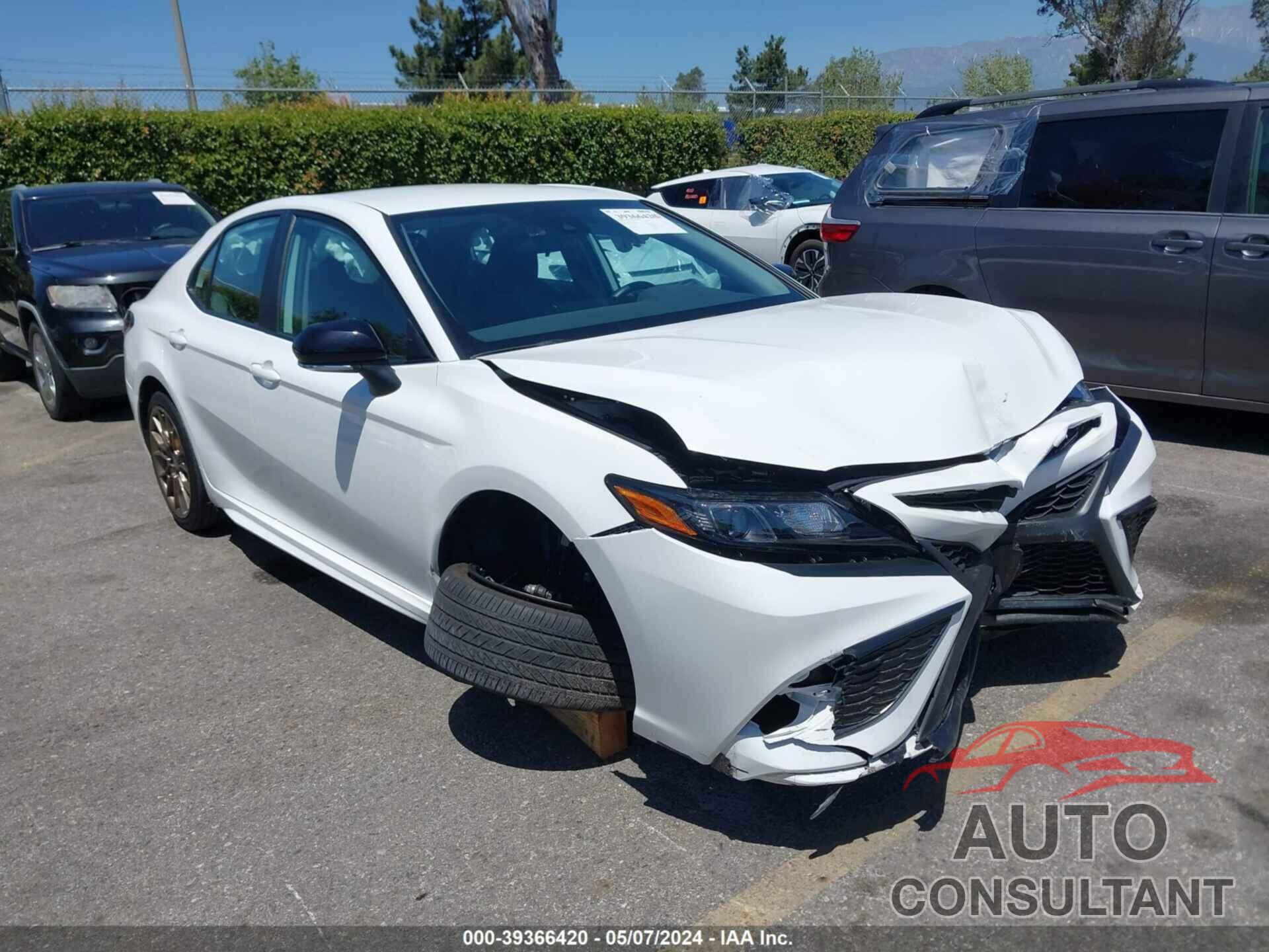 TOYOTA CAMRY 2023 - 4T1G11AK0PU141196
