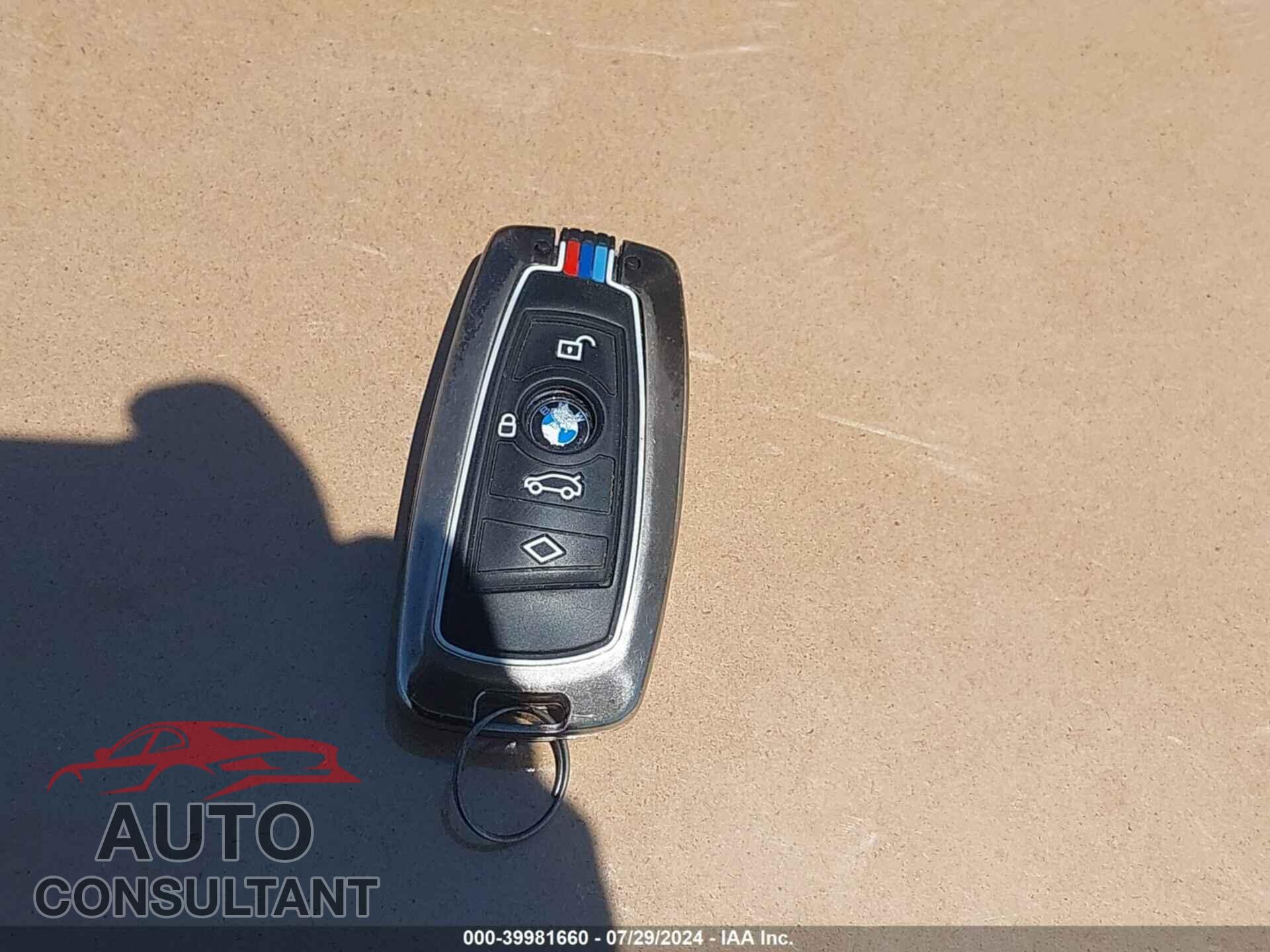 BMW 320I 2016 - WBA8E5G53GNU21045