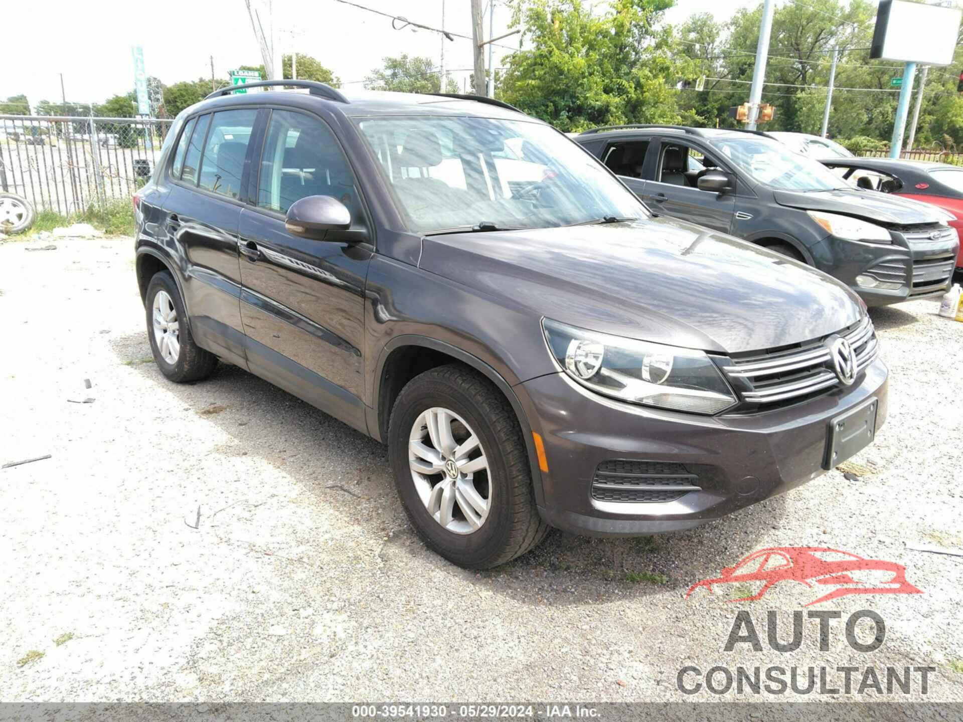 VOLKSWAGEN TIGUAN 2016 - WVGAV7AX4GW554221