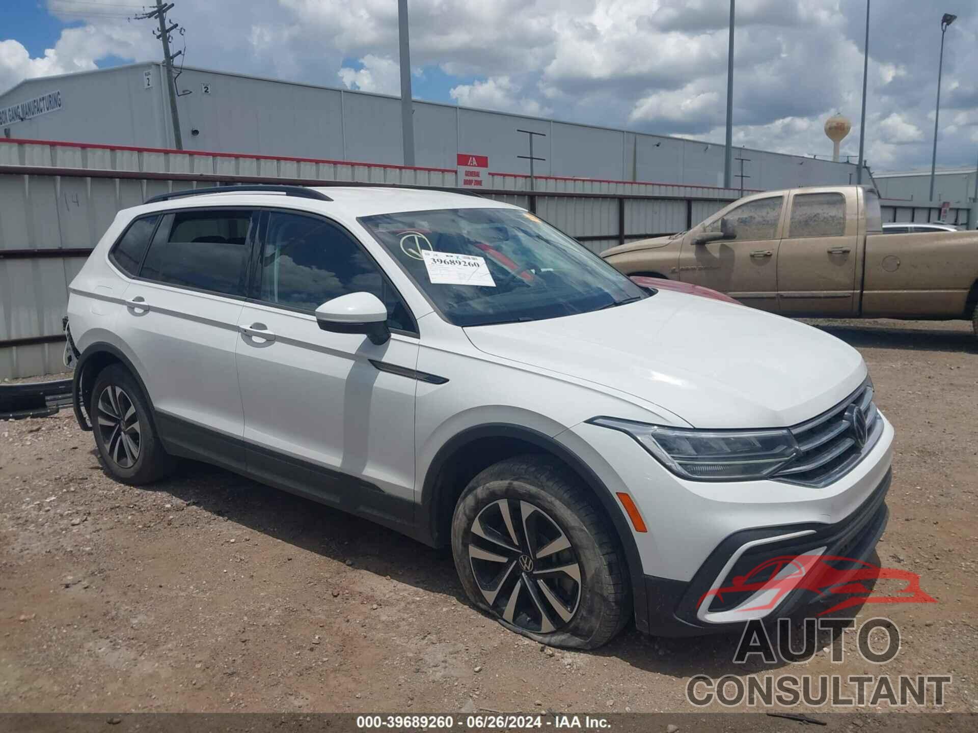 VOLKSWAGEN TIGUAN 2022 - 3VV1B7AX3NM055843