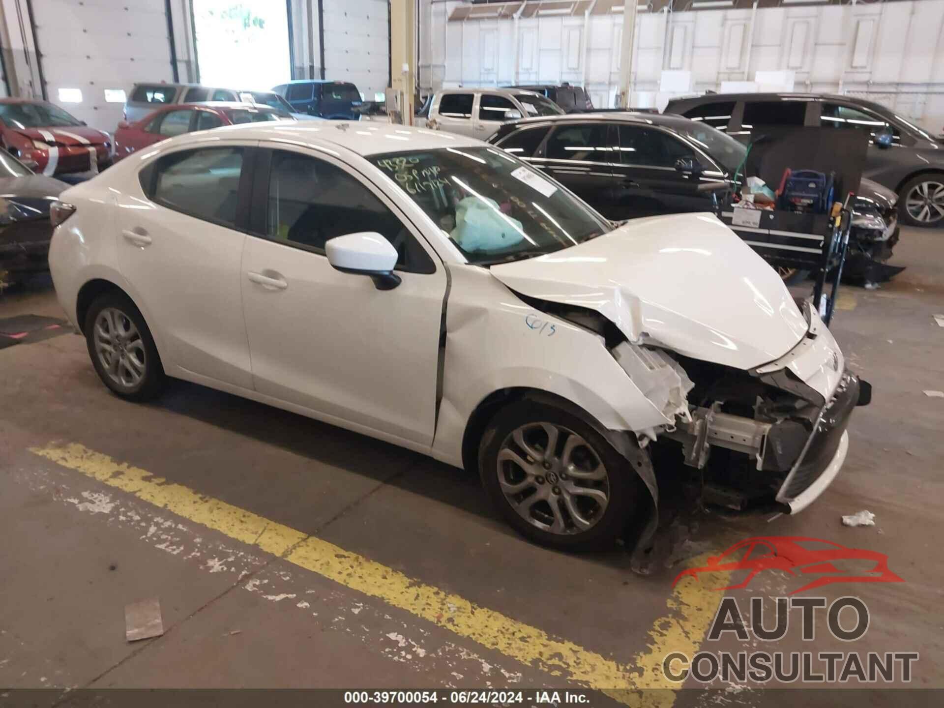 TOYOTA YARIS IA 2017 - 3MYDLBYV2HY157004