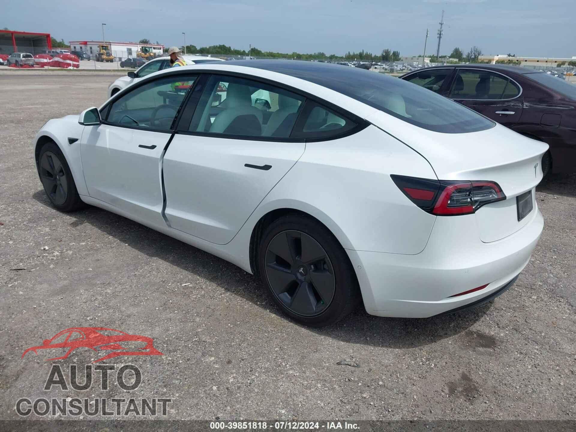 TESLA MODEL 3 2021 - 5YJ3E1EA2MF857403