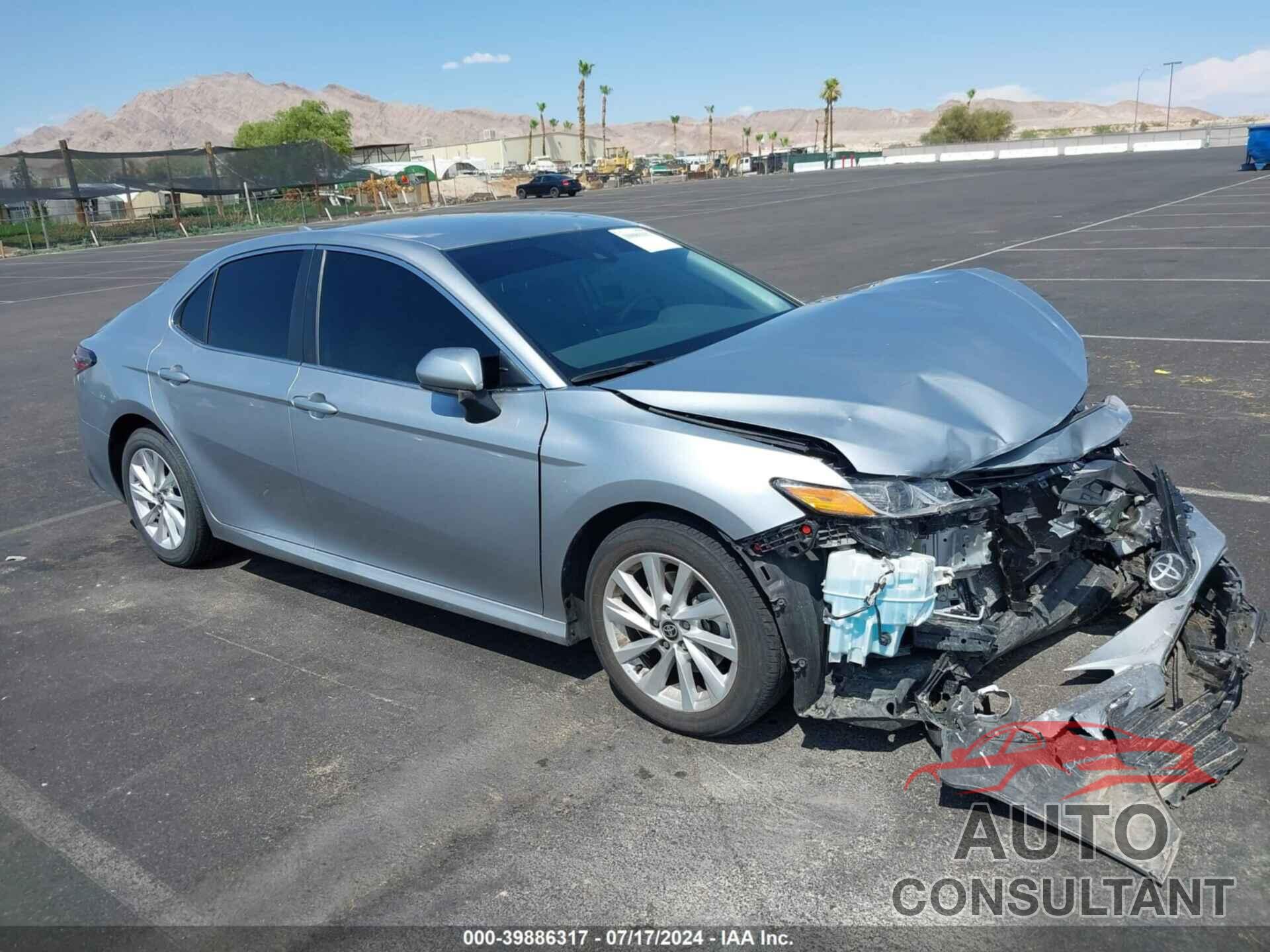 TOYOTA CAMRY 2022 - 4T1C11AKXNU688892