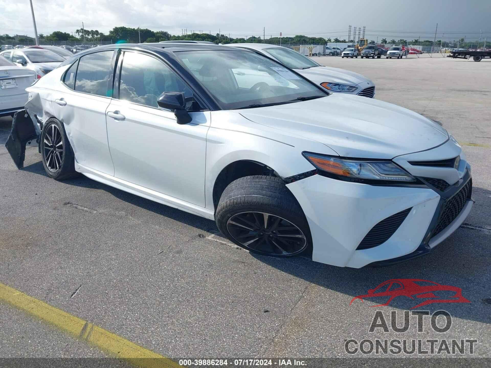 TOYOTA CAMRY 2019 - 4T1B61HK2KU273192