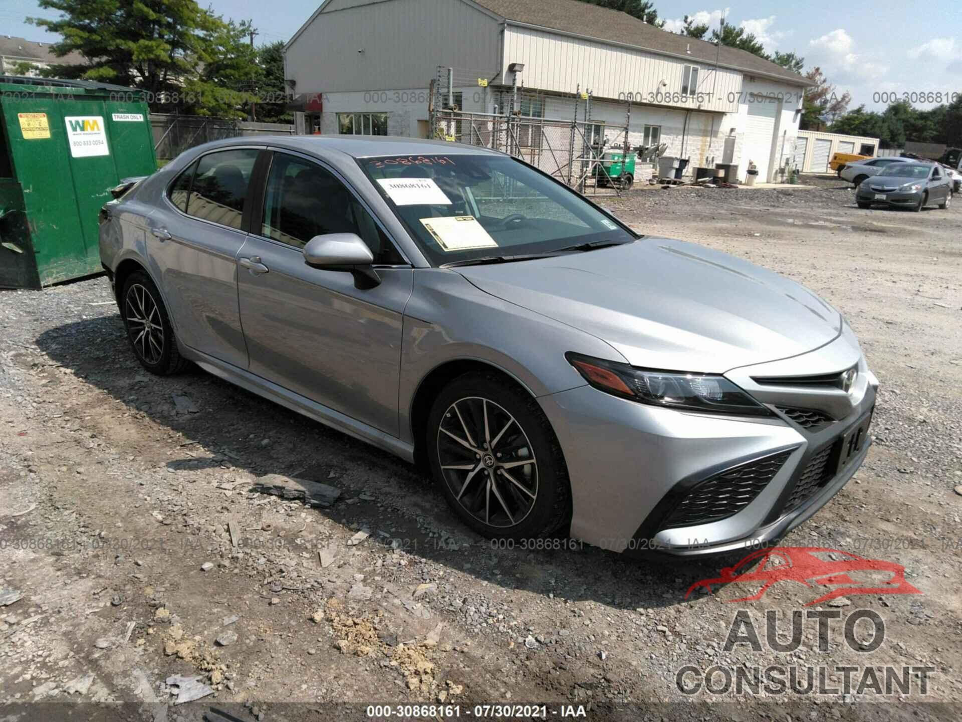TOYOTA CAMRY 2021 - 4T1G11AK8MU459031