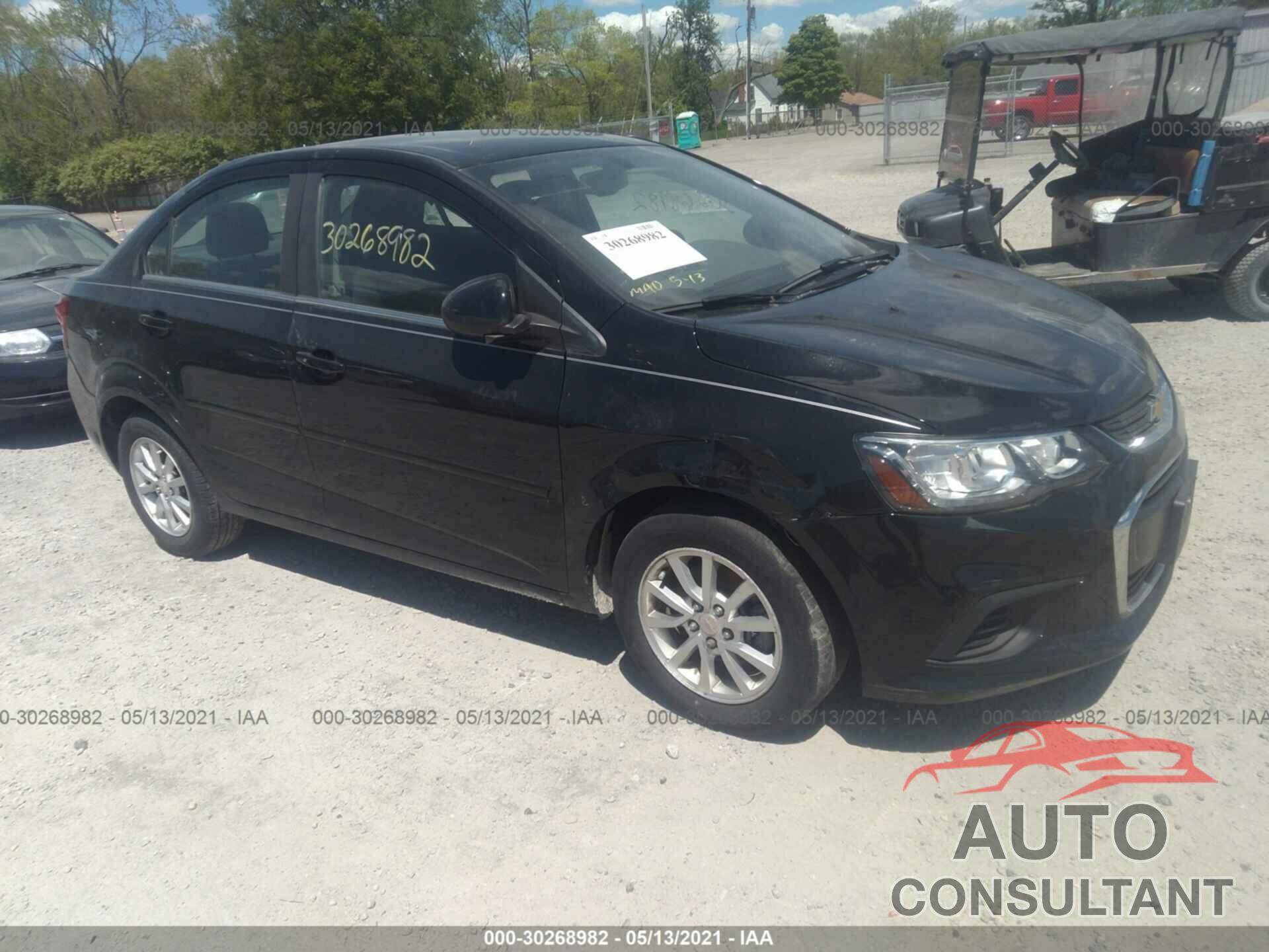CHEVROLET SONIC 2018 - 1G1JD5SH3J4103425