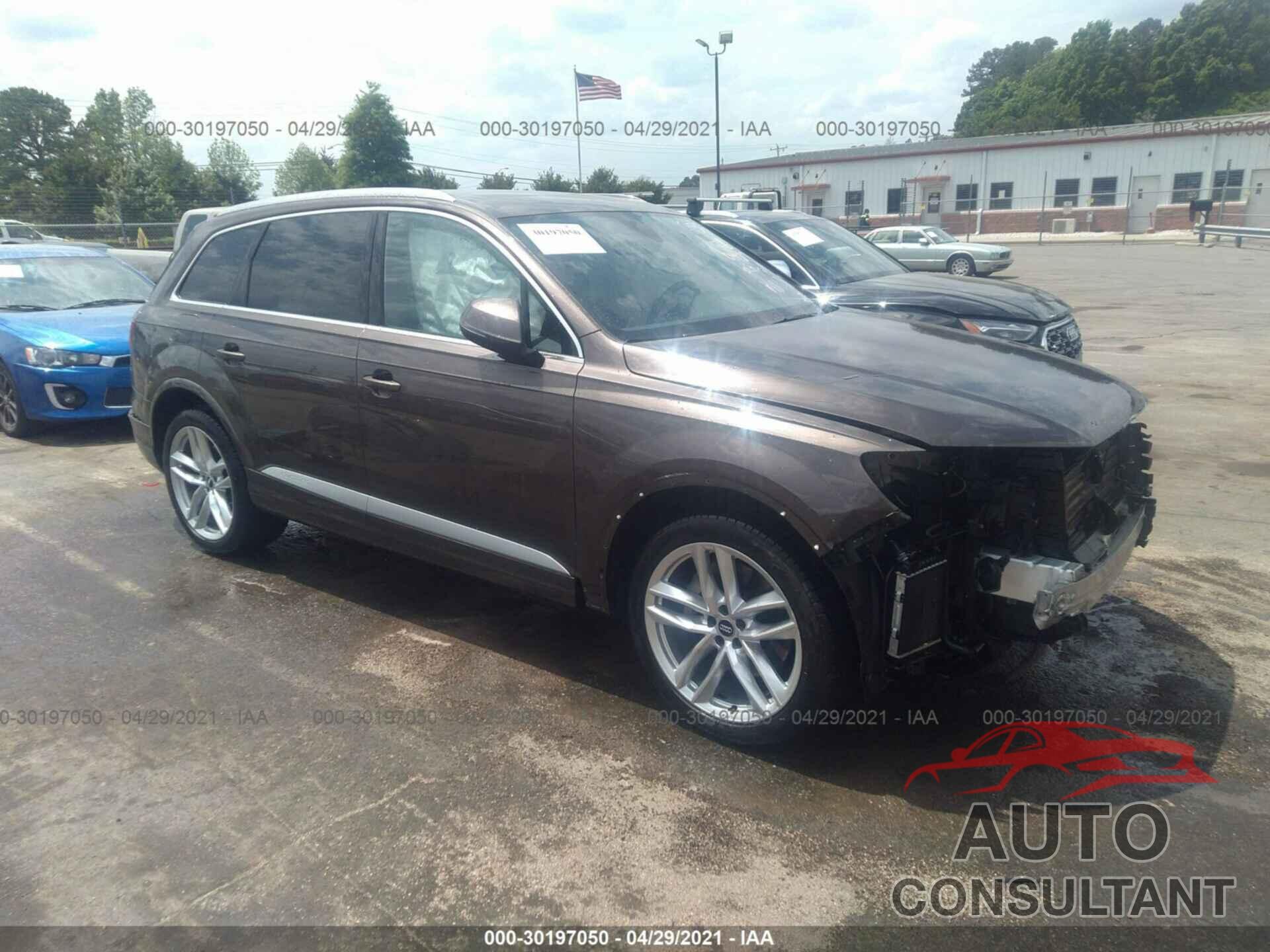 AUDI Q7 2018 - WA1VAAF7XJD039020