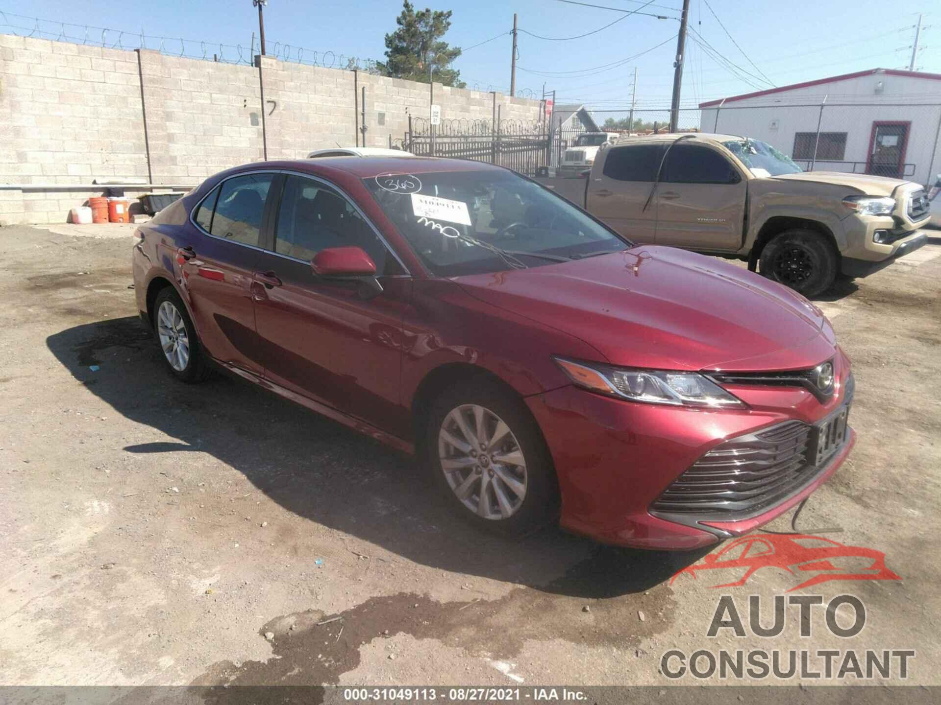 TOYOTA CAMRY 2018 - 4T1B11HKXJU550118