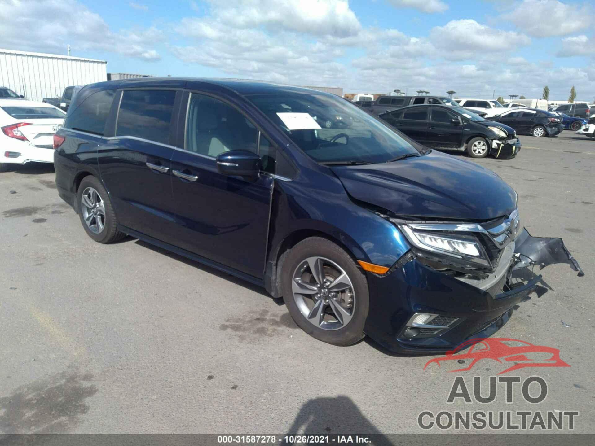 HONDA ODYSSEY 2018 - 5FNRL6H81JB042465