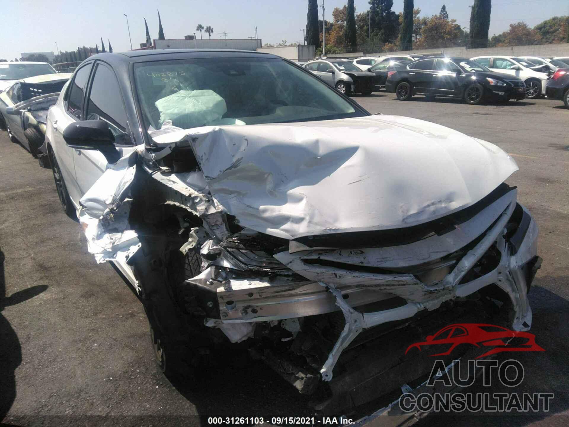 TOYOTA CAMRY 2021 - 4T1K61AK3MU472426