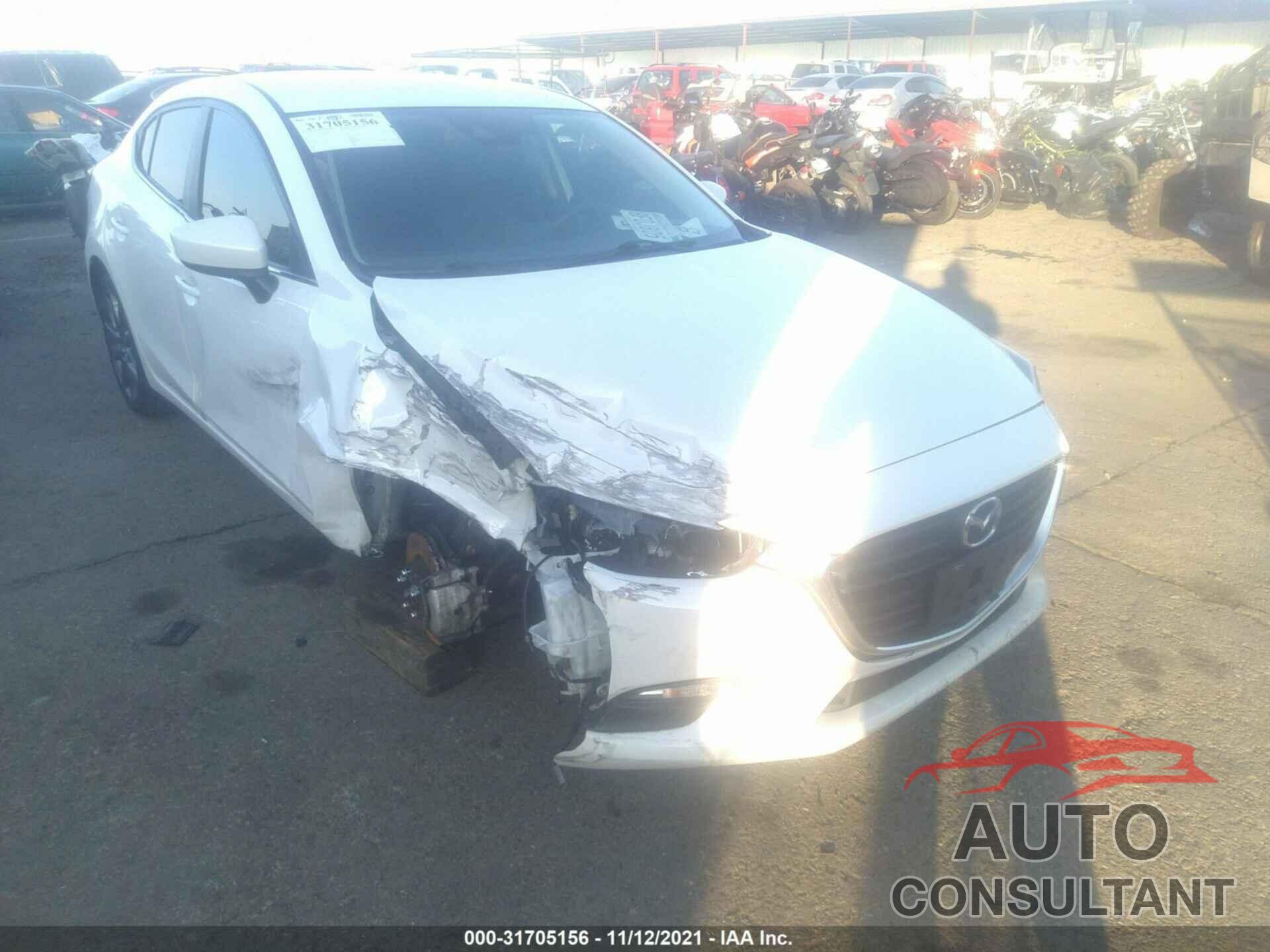 MAZDA MAZDA3 4-DOOR 2018 - 3MZBN1V37JM246607