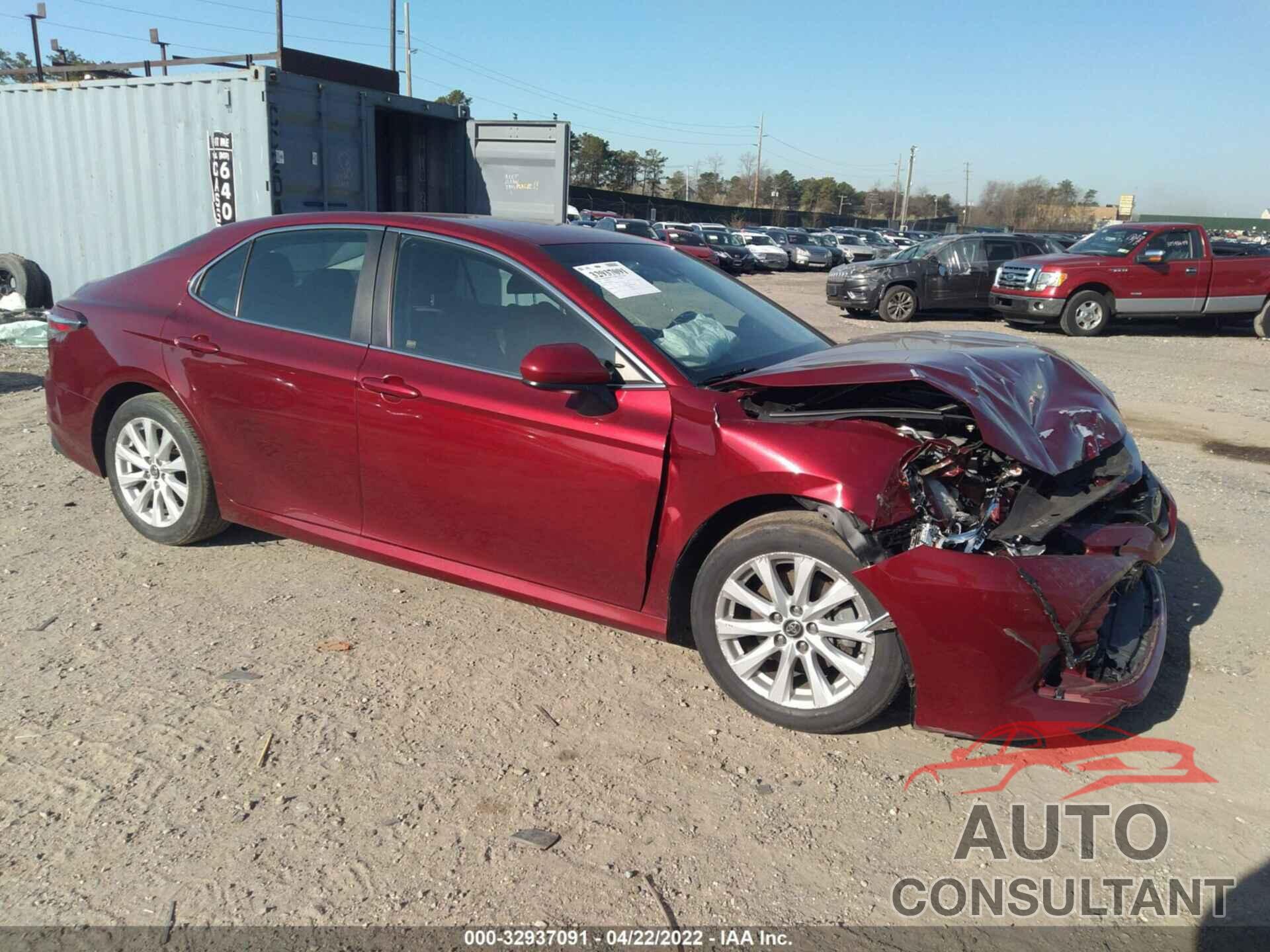 TOYOTA CAMRY 2018 - 4T1B11HKXJU565511