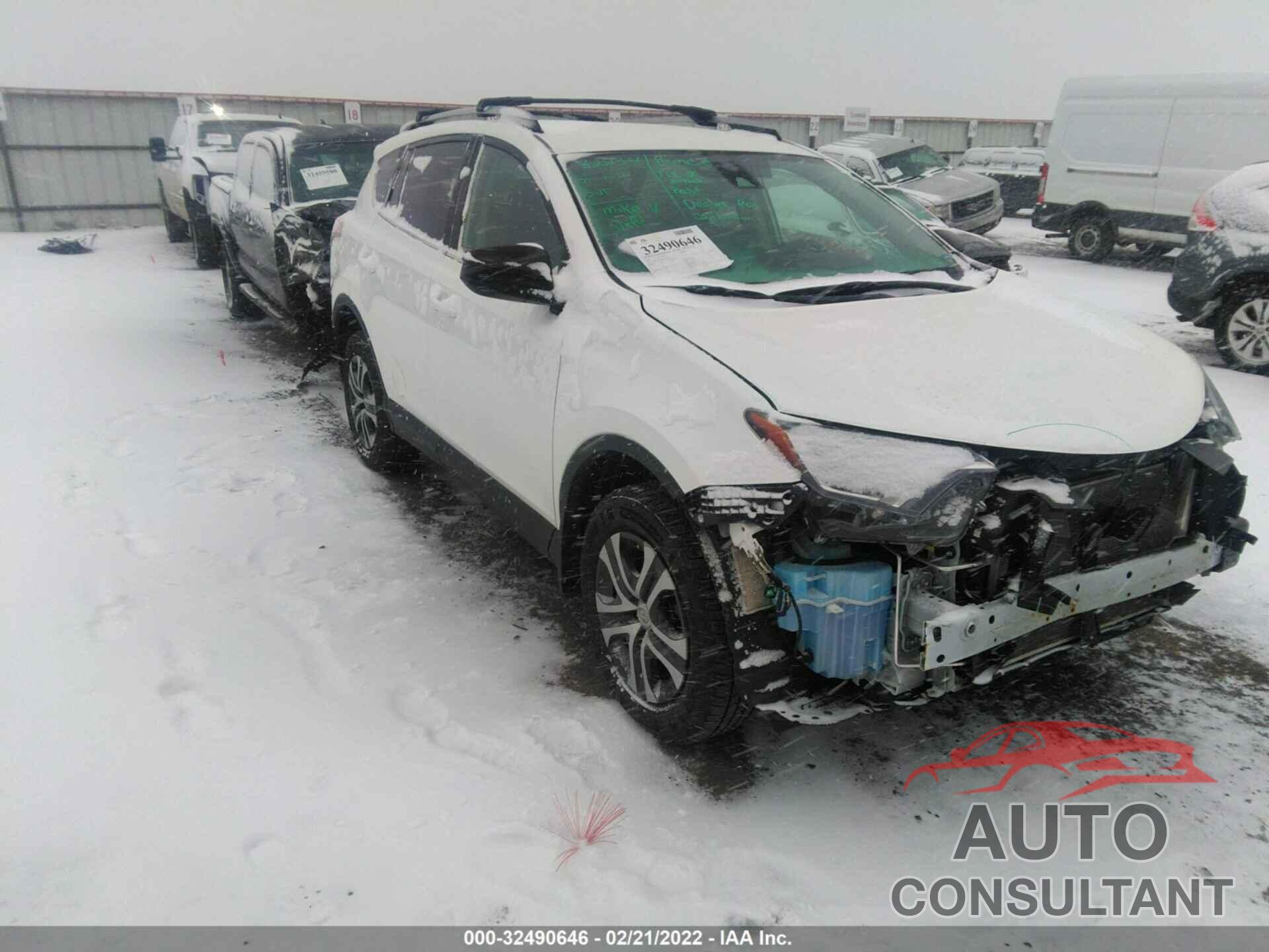 TOYOTA RAV4 2018 - 2T3BFREV9JW758772