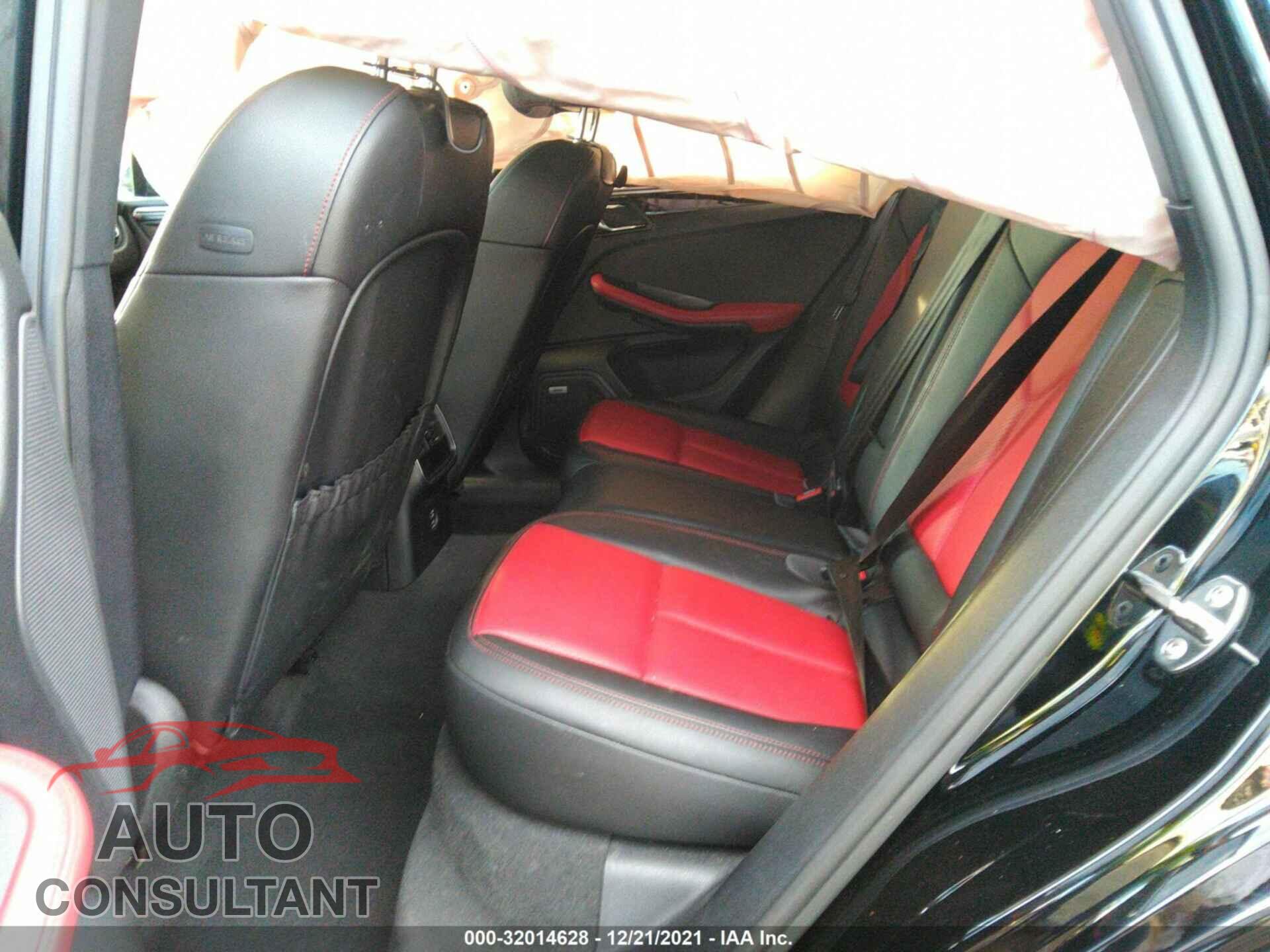 PORSCHE MACAN 2020 - WP1AA2A58LLB11565