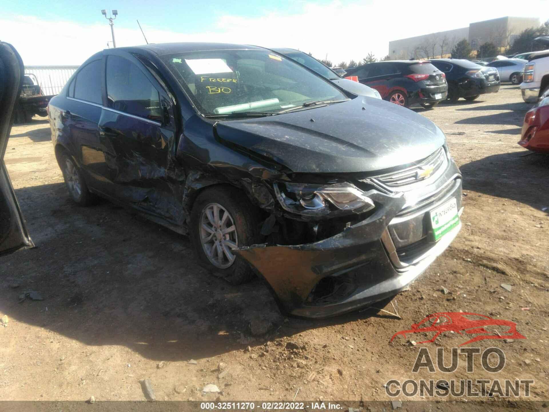 CHEVROLET SONIC 2017 - 1G1JD5SH0H4132861