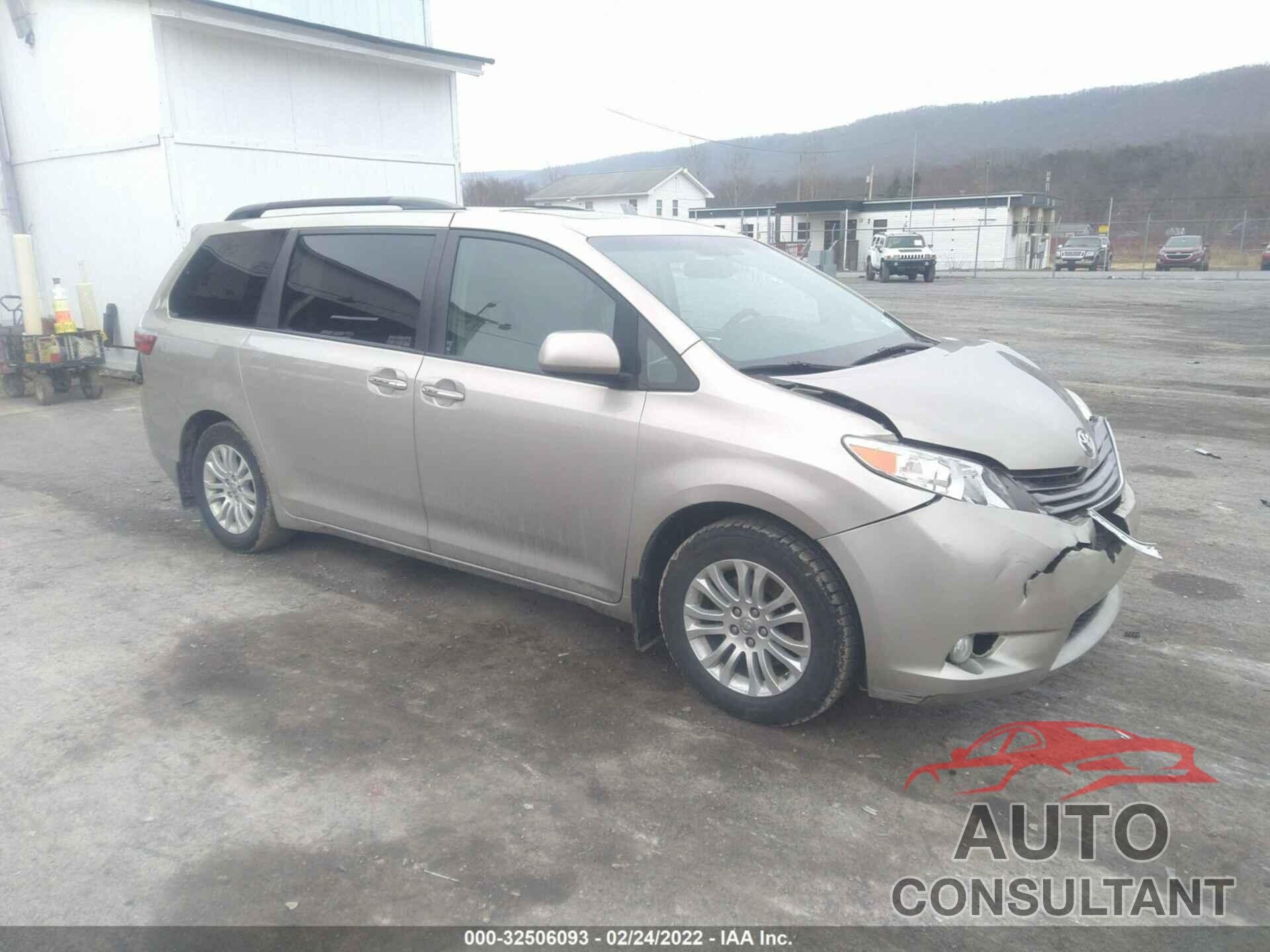 TOYOTA SIENNA 2017 - 5TDYZ3DC2HS799416