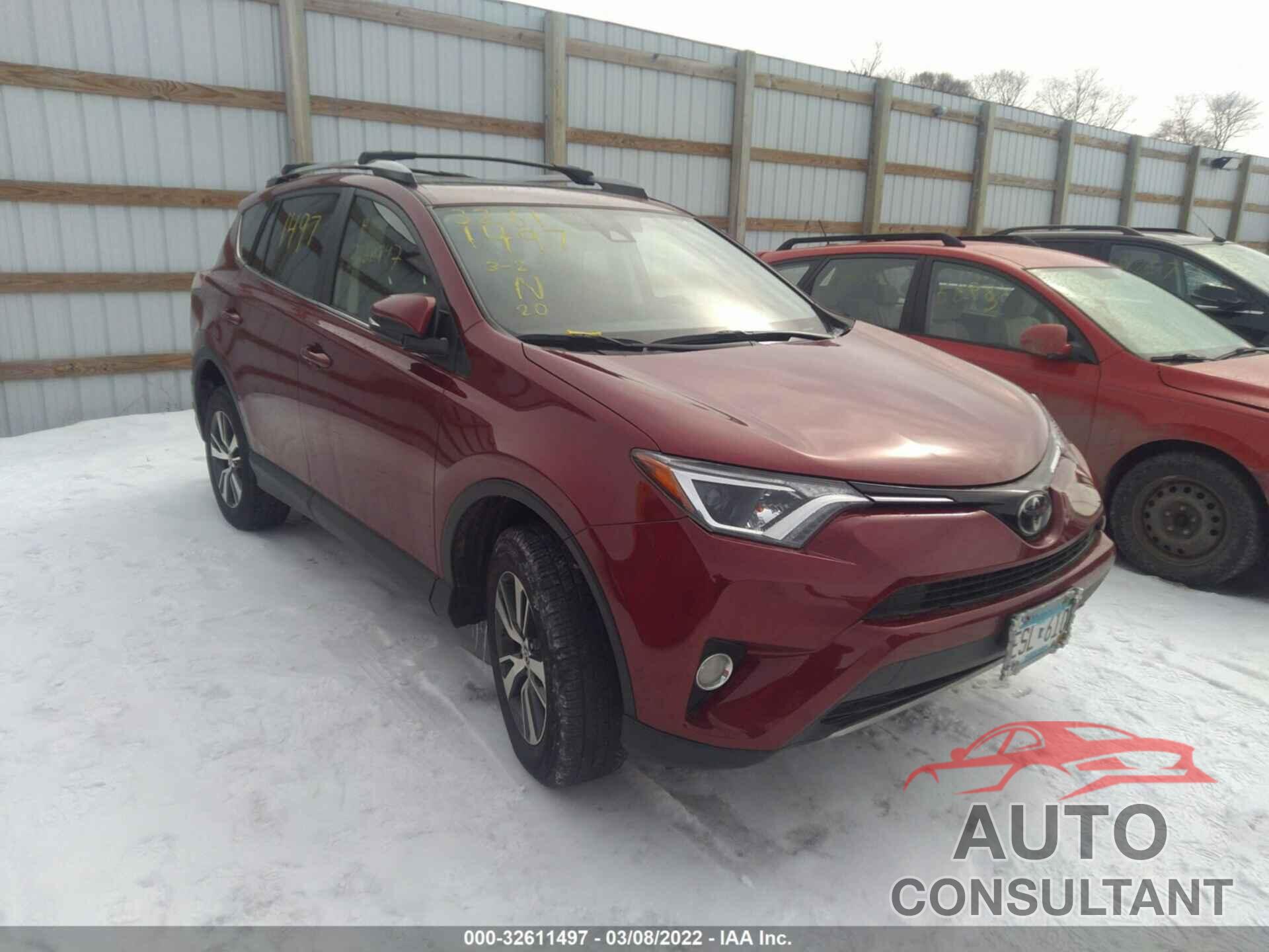TOYOTA RAV4 2018 - JTMRFREV6JD245894