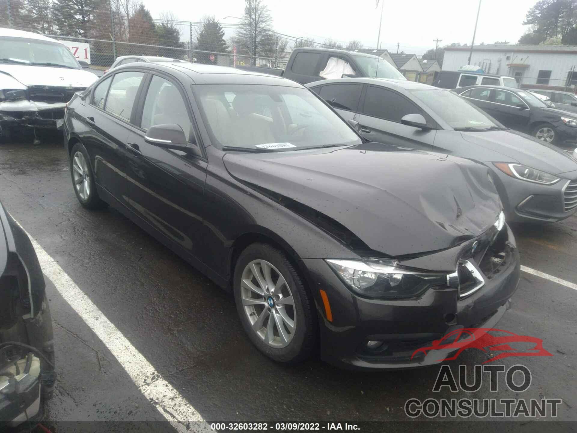 BMW 3 SERIES 2016 - WBA8E1G55GNT99154