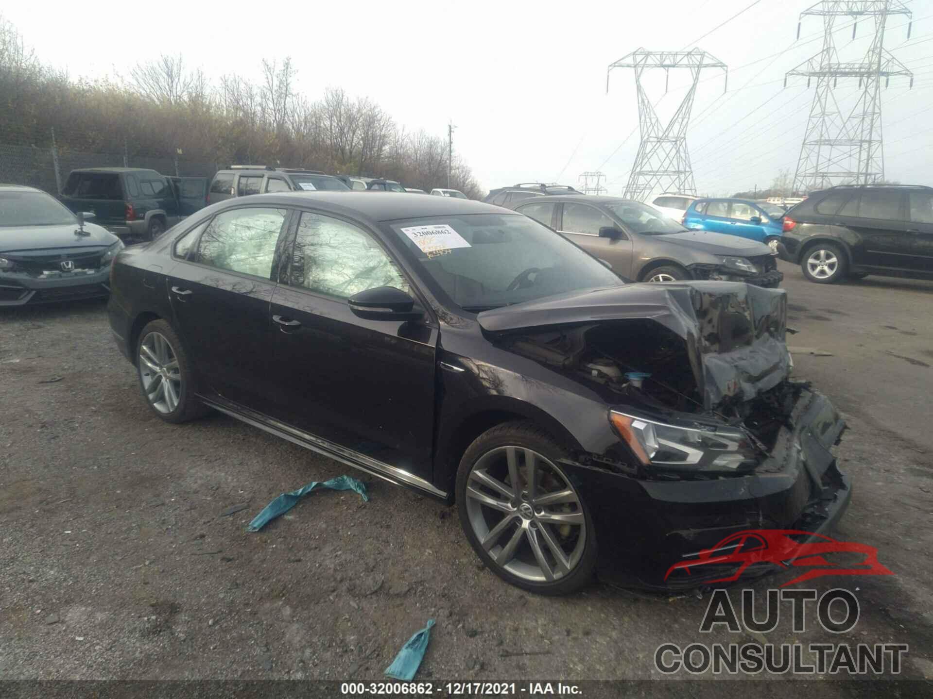 VOLKSWAGEN PASSAT 2018 - 1VWAA7A35JC050831