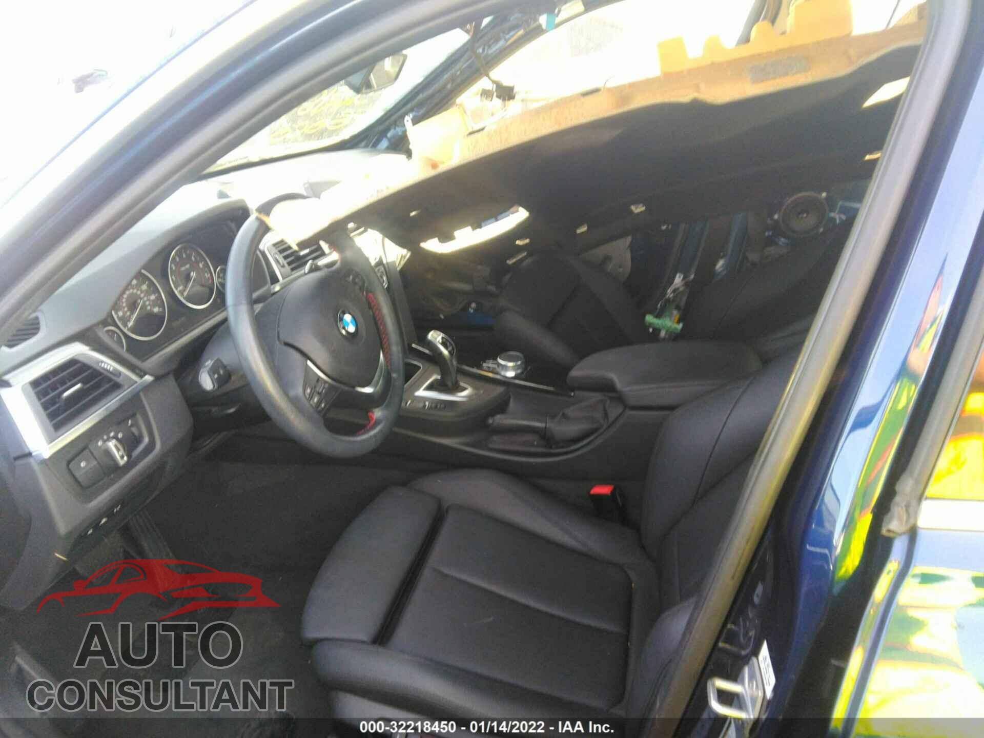 BMW 3 SERIES 2017 - WBA8B9G37HNU55683