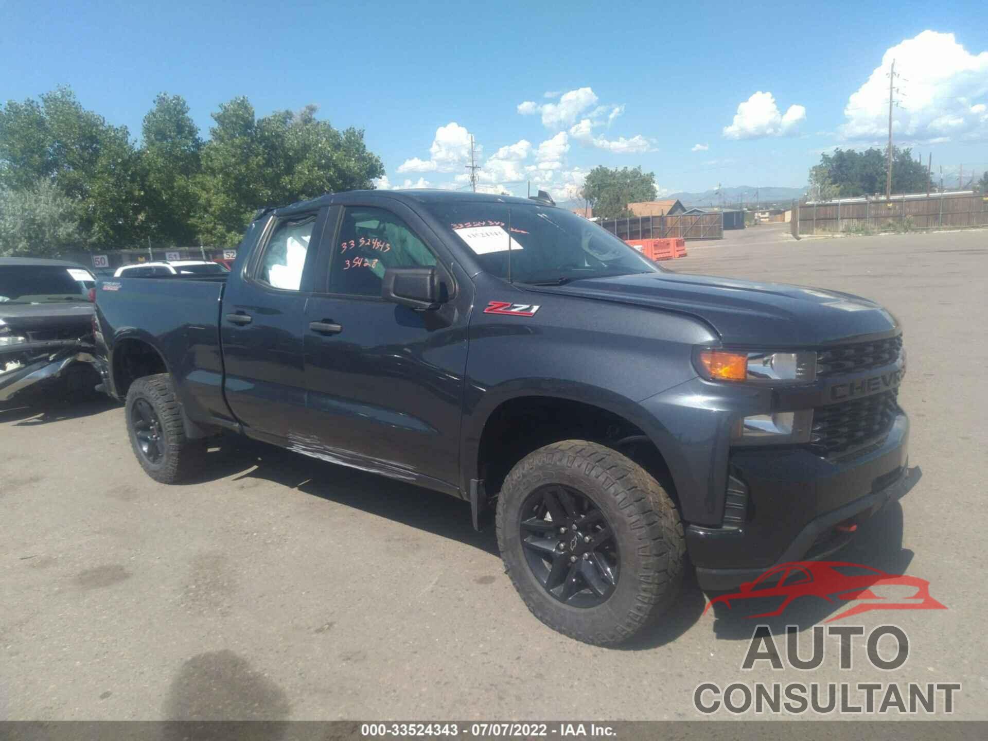CHEVROLET SILVERADO 1500 2019 - 1GCRYCEF3KZ219337