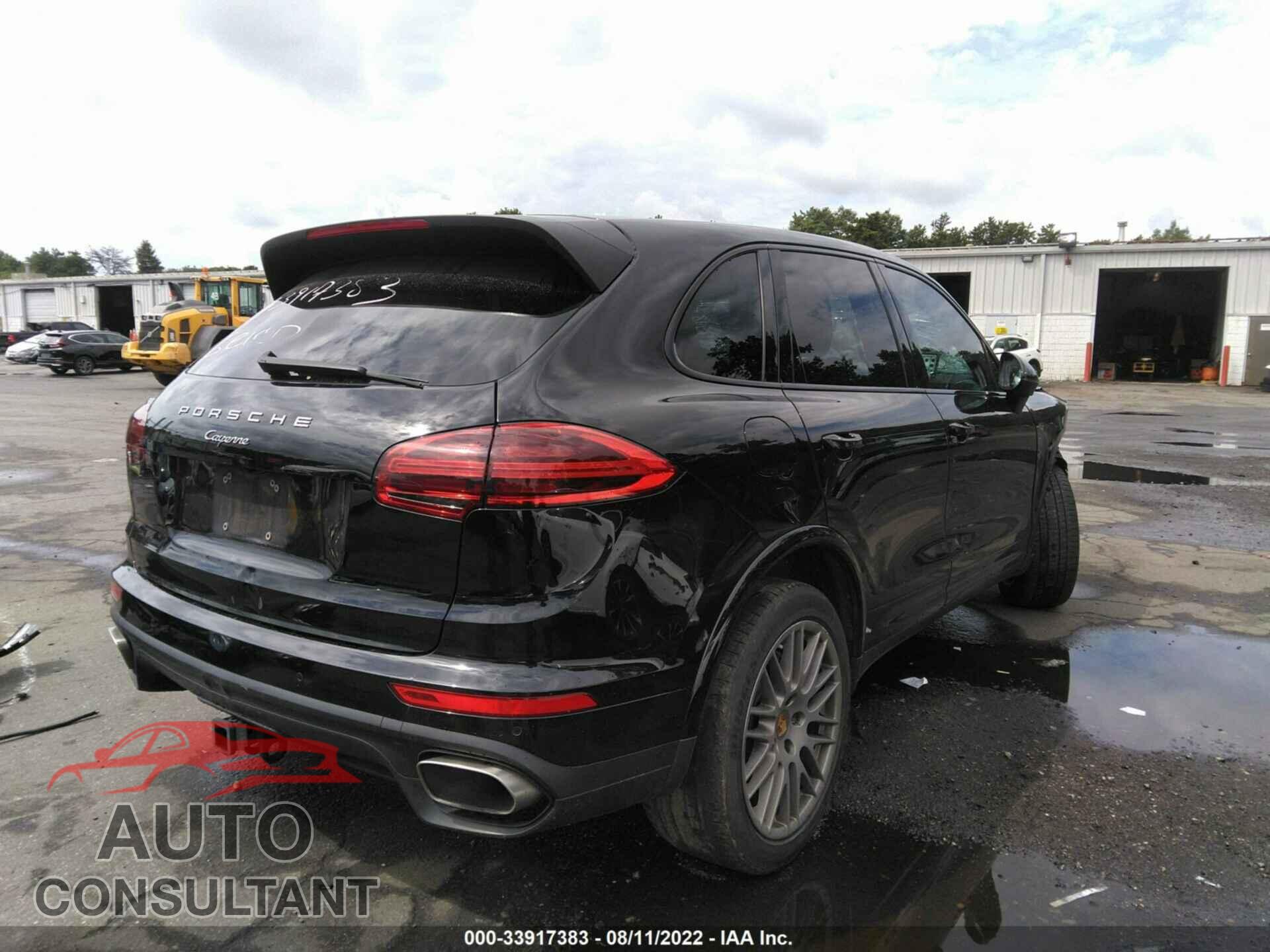 PORSCHE CAYENNE 2017 - WP1AA2A21HKA87533