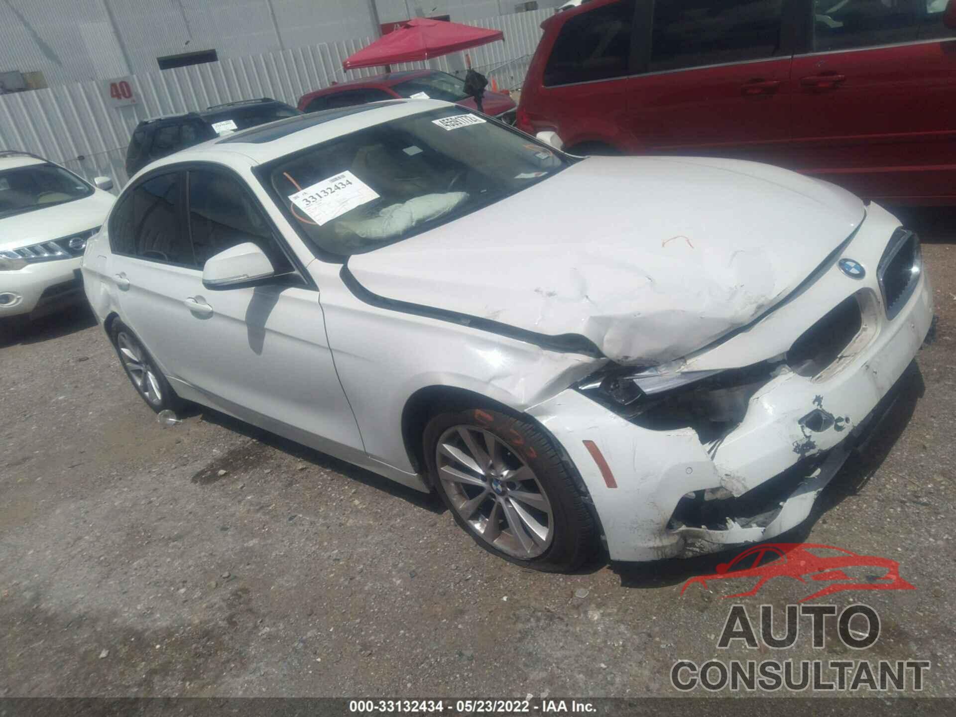 BMW 3 SERIES 2016 - WBA8E1G56GNU10176