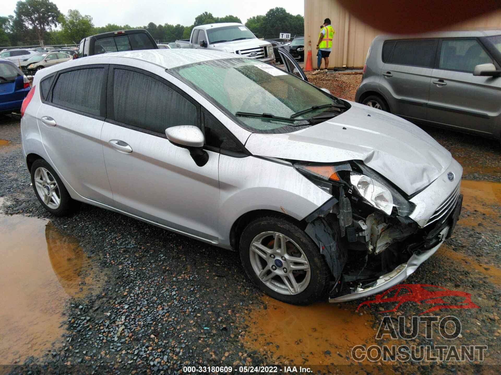 FORD FIESTA 2018 - 3FADP4EJ4JM122824