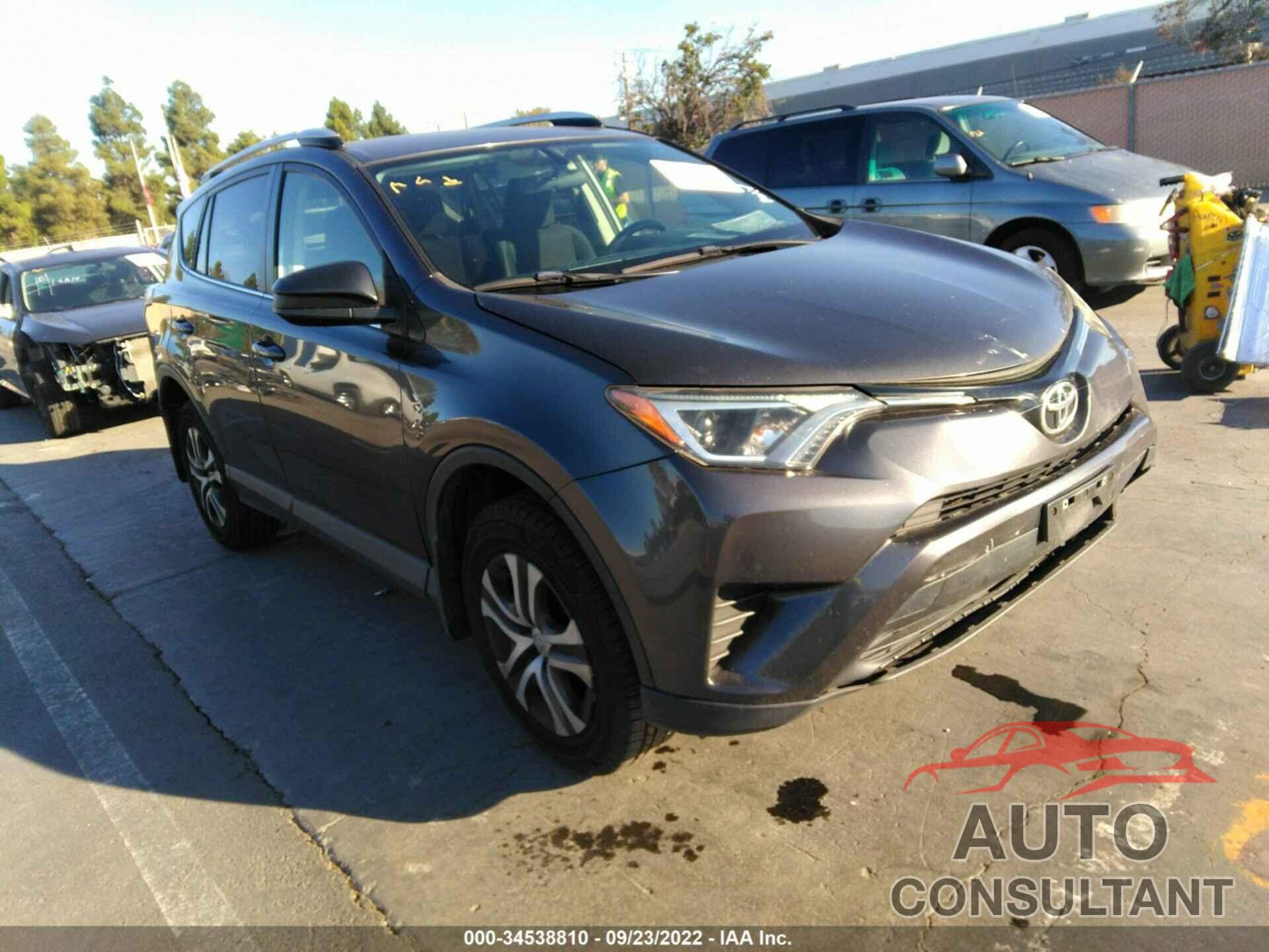 TOYOTA RAV4 2016 - JTMBFREV9GJ073355