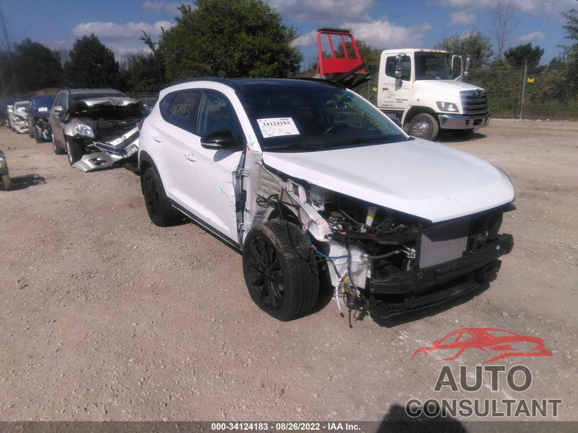 HYUNDAI TUCSON 2017 - KM8J3CA27HU517969