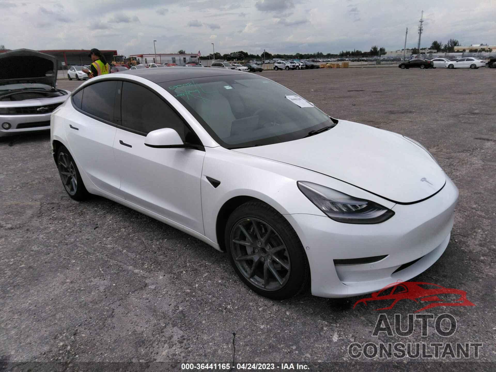 TESLA MODEL 3 2021 - 5YJ3E1EA3MF858866
