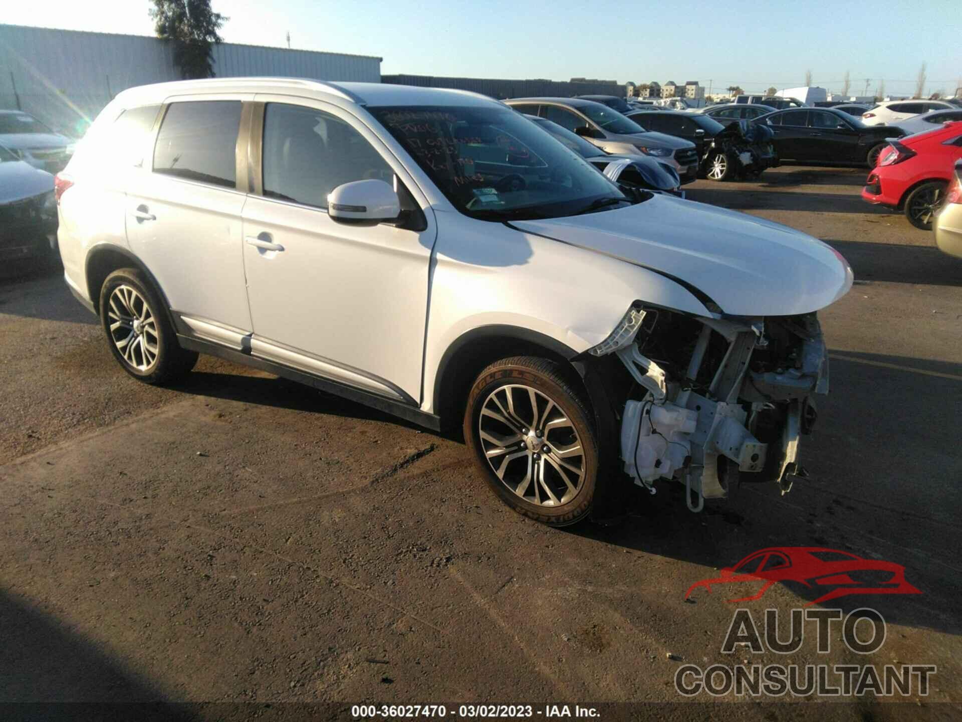 MITSUBISHI OUTLANDER 2017 - JA4AD3A35HZ008339