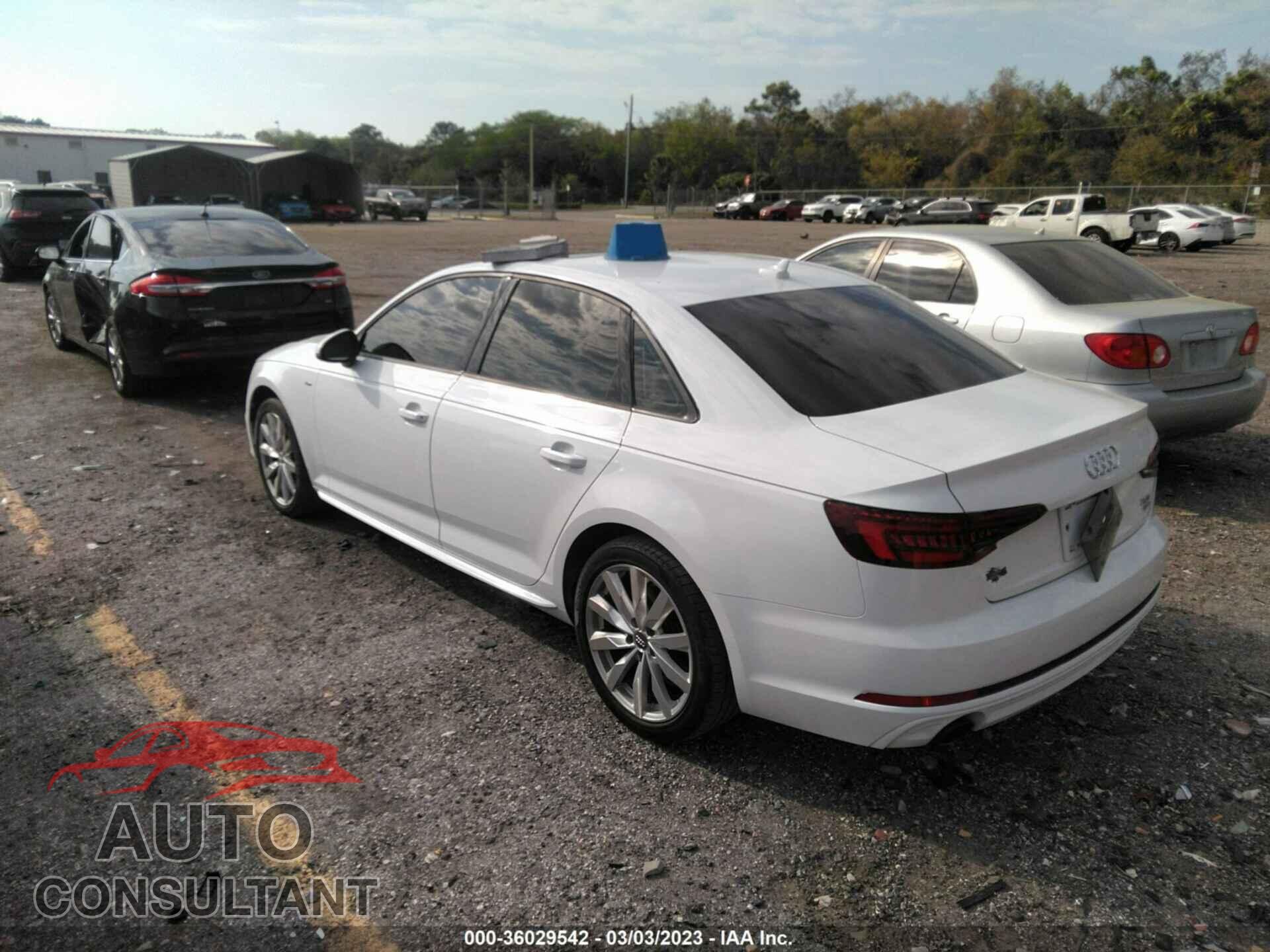 AUDI A4 2018 - WAUKMAF49JA226172