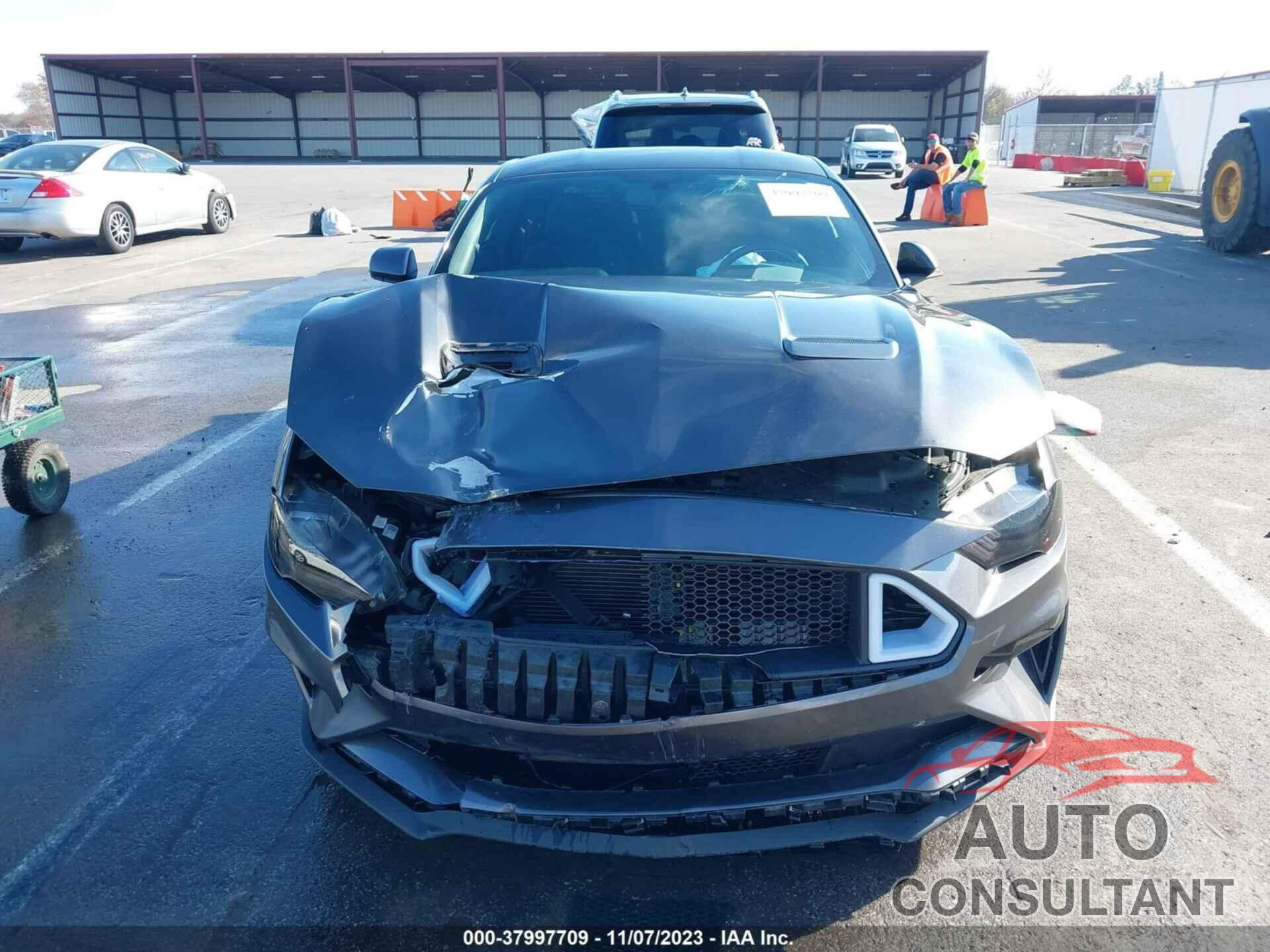FORD MUSTANG 2018 - 1FA6P8TH1J5126433