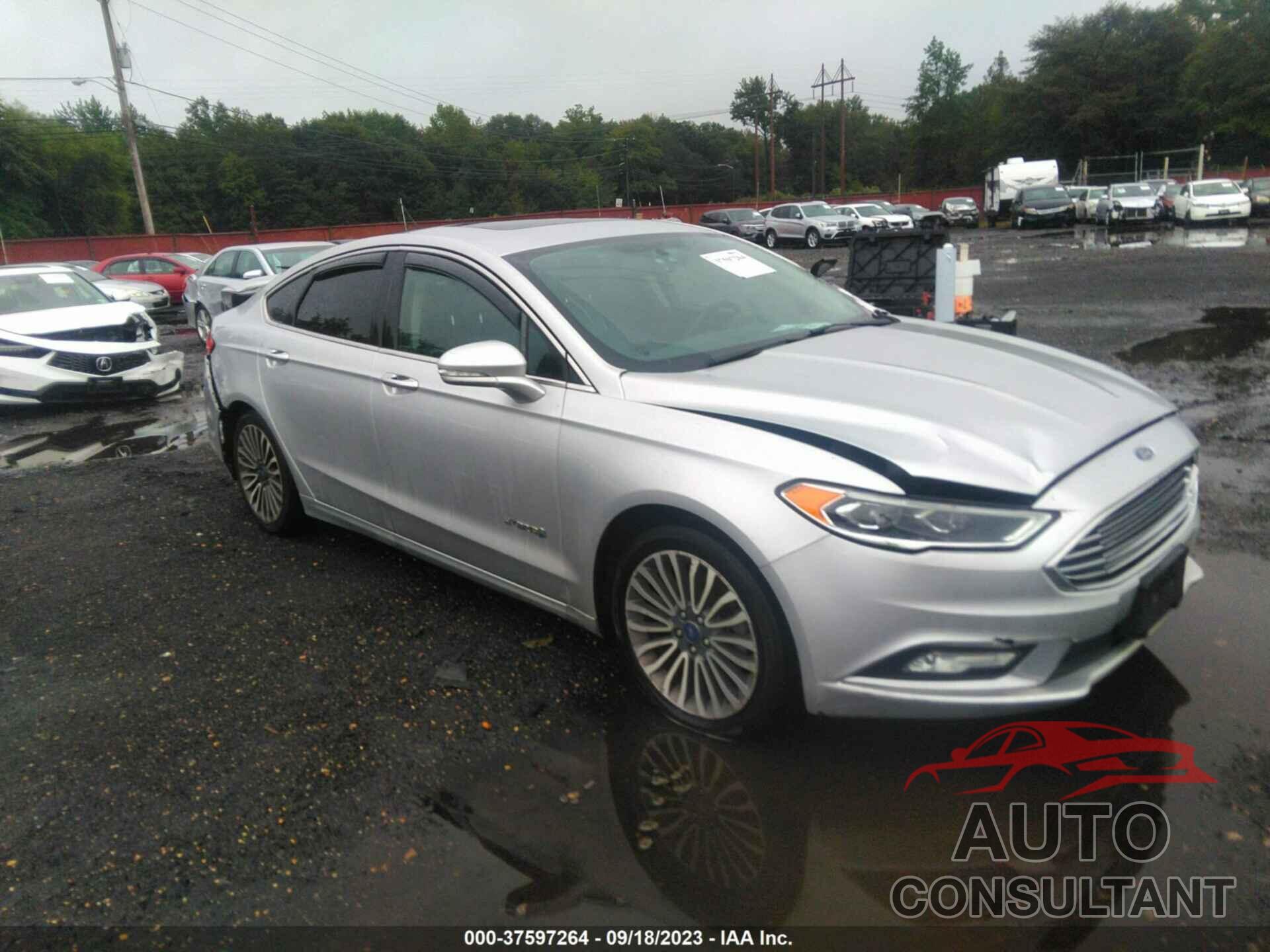 FORD FUSION HYBRID 2017 - 3FA6P0RU0HR375528