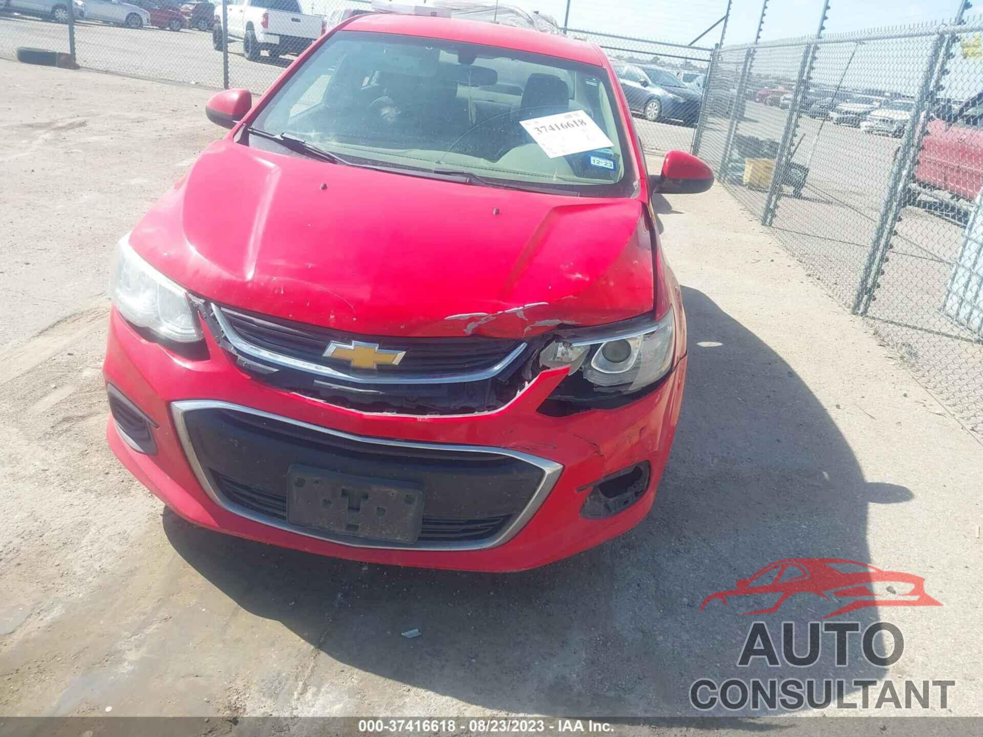 CHEVROLET SONIC 2017 - 1G1JD5SH9H4155555