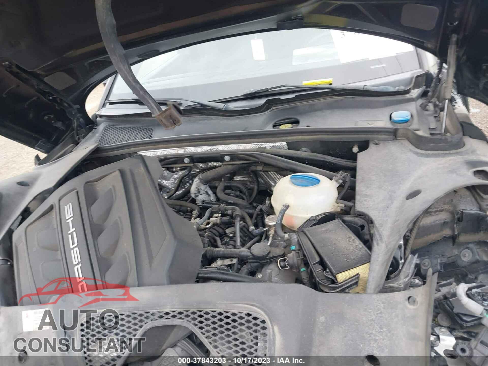 PORSCHE MACAN 2017 - WP1AB2A5XHLB10258
