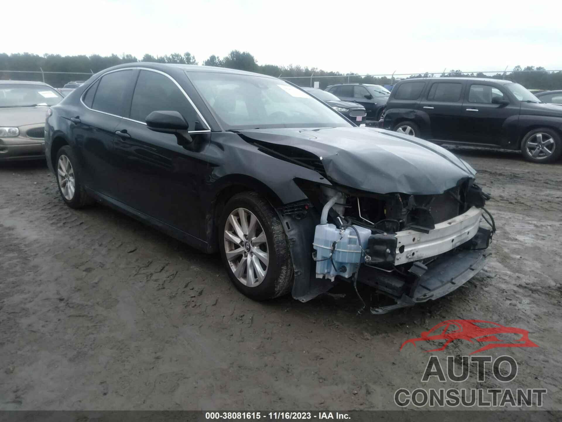 TOYOTA CAMRY 2018 - 4T1B11HK6JU125852