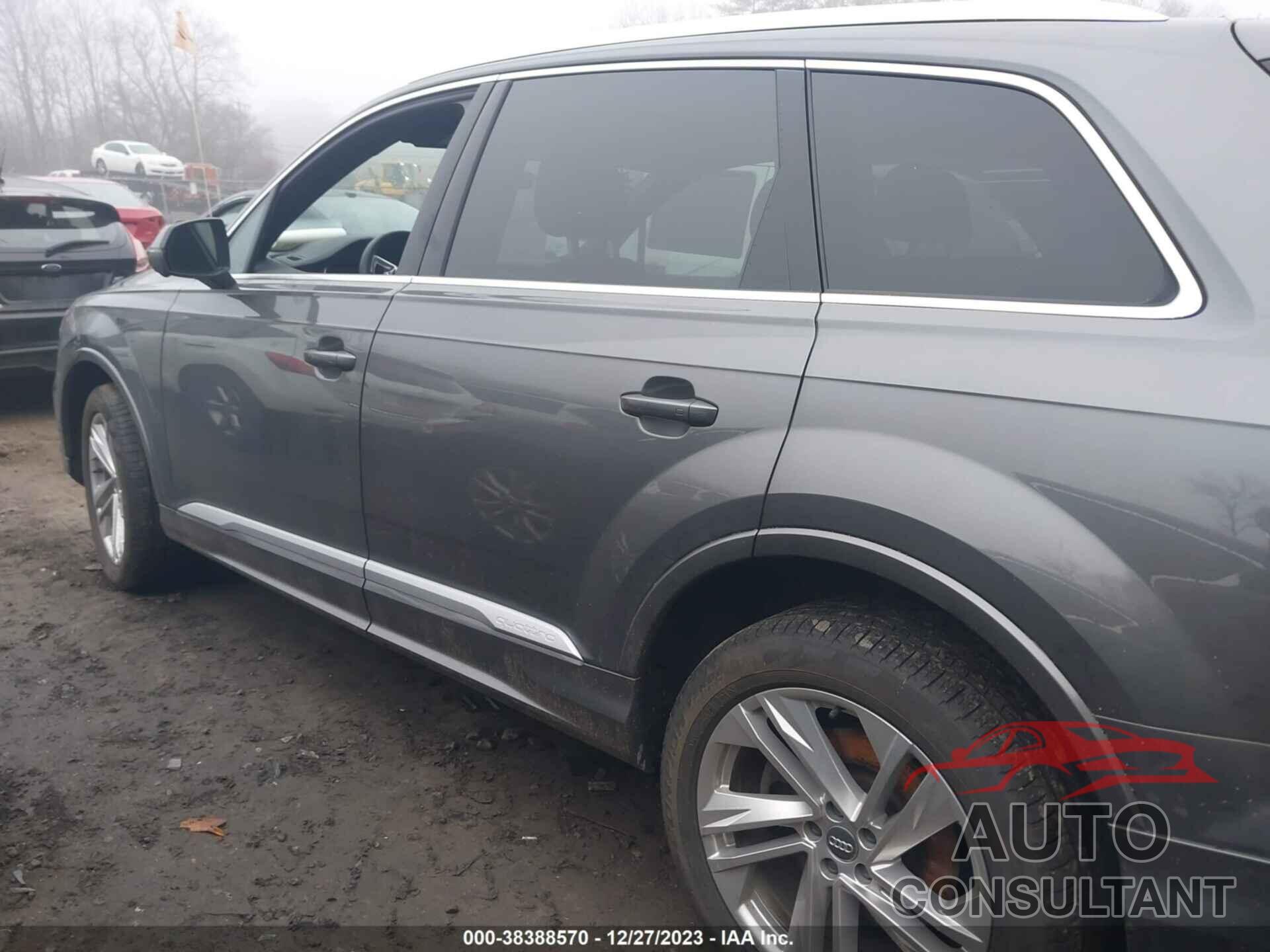 AUDI Q7 2021 - WA1LXAF70MD000592