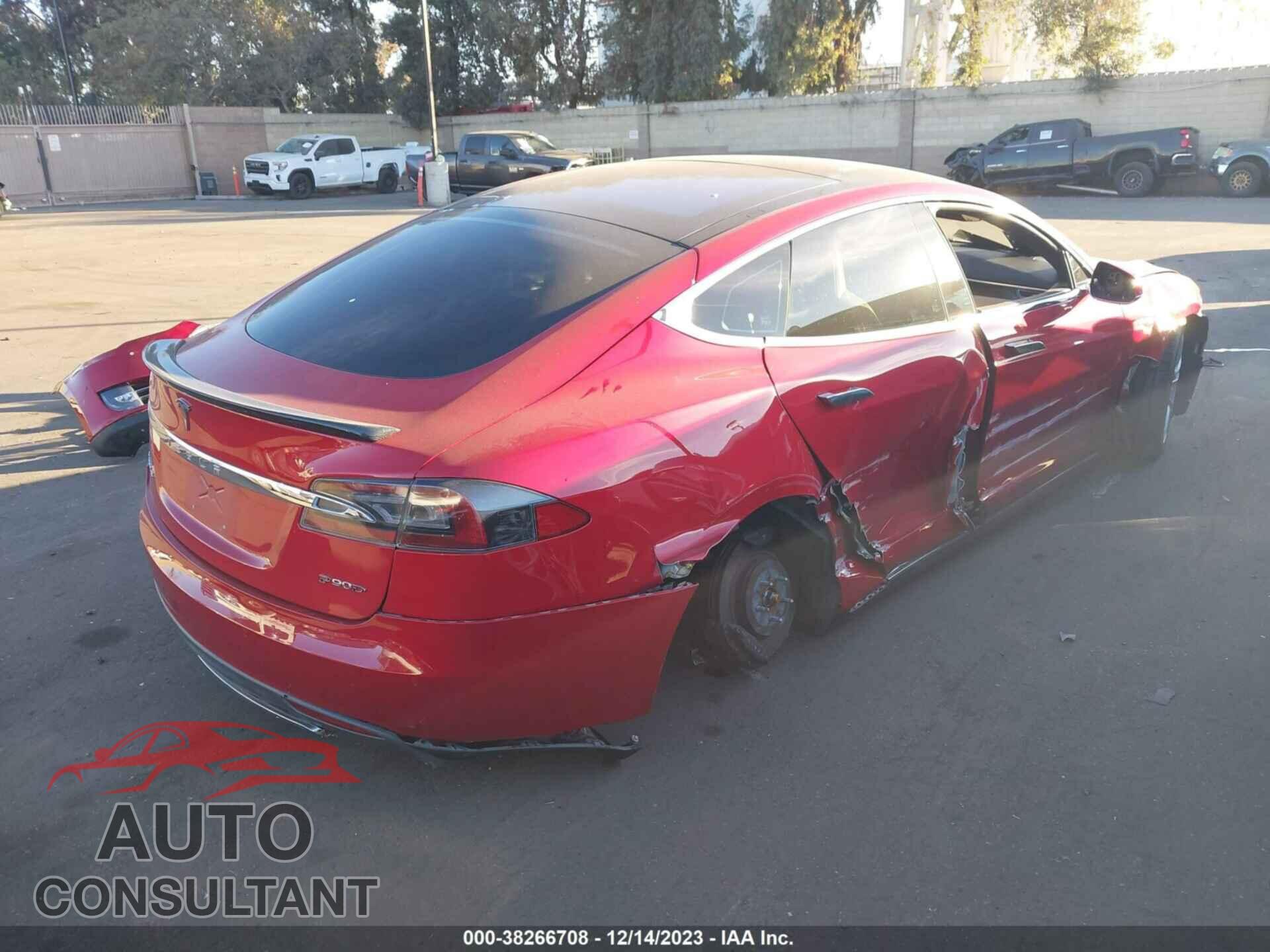 TESLA MODEL S 2015 - 5YJSA1E26FF115914
