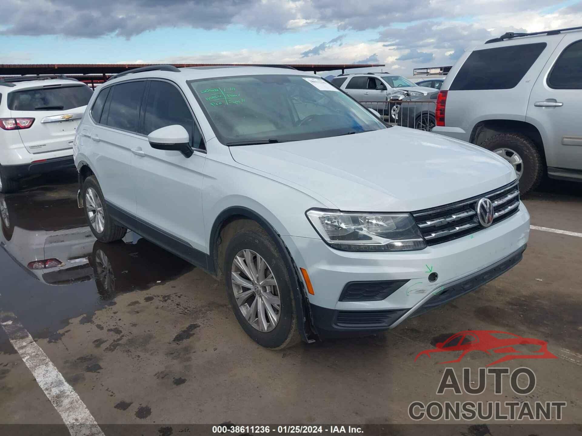 VOLKSWAGEN TIGUAN 2018 - 3VV3B7AX6JM171797