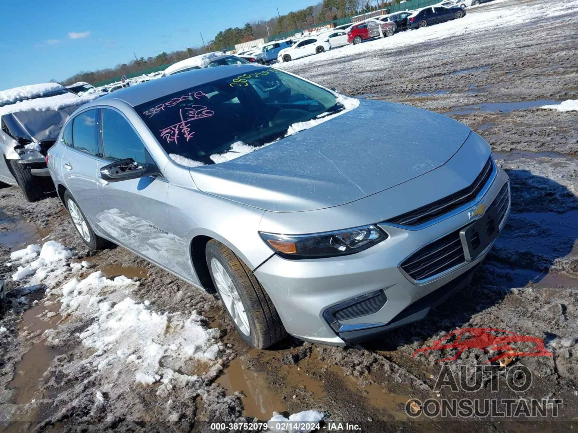 CHEVROLET MALIBU 2018 - 1G1ZD5ST3JF225925