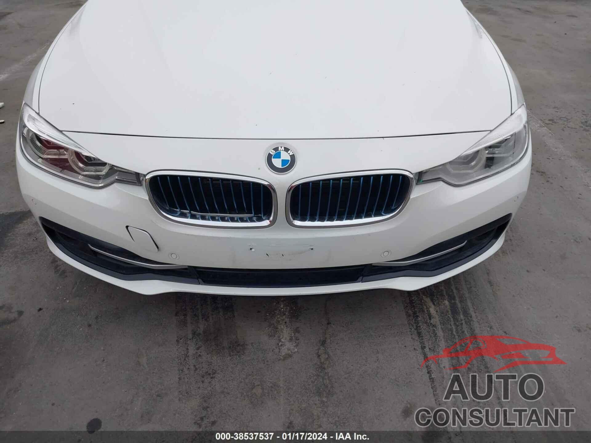 BMW 330E 2018 - WBA8E1C53JA758702